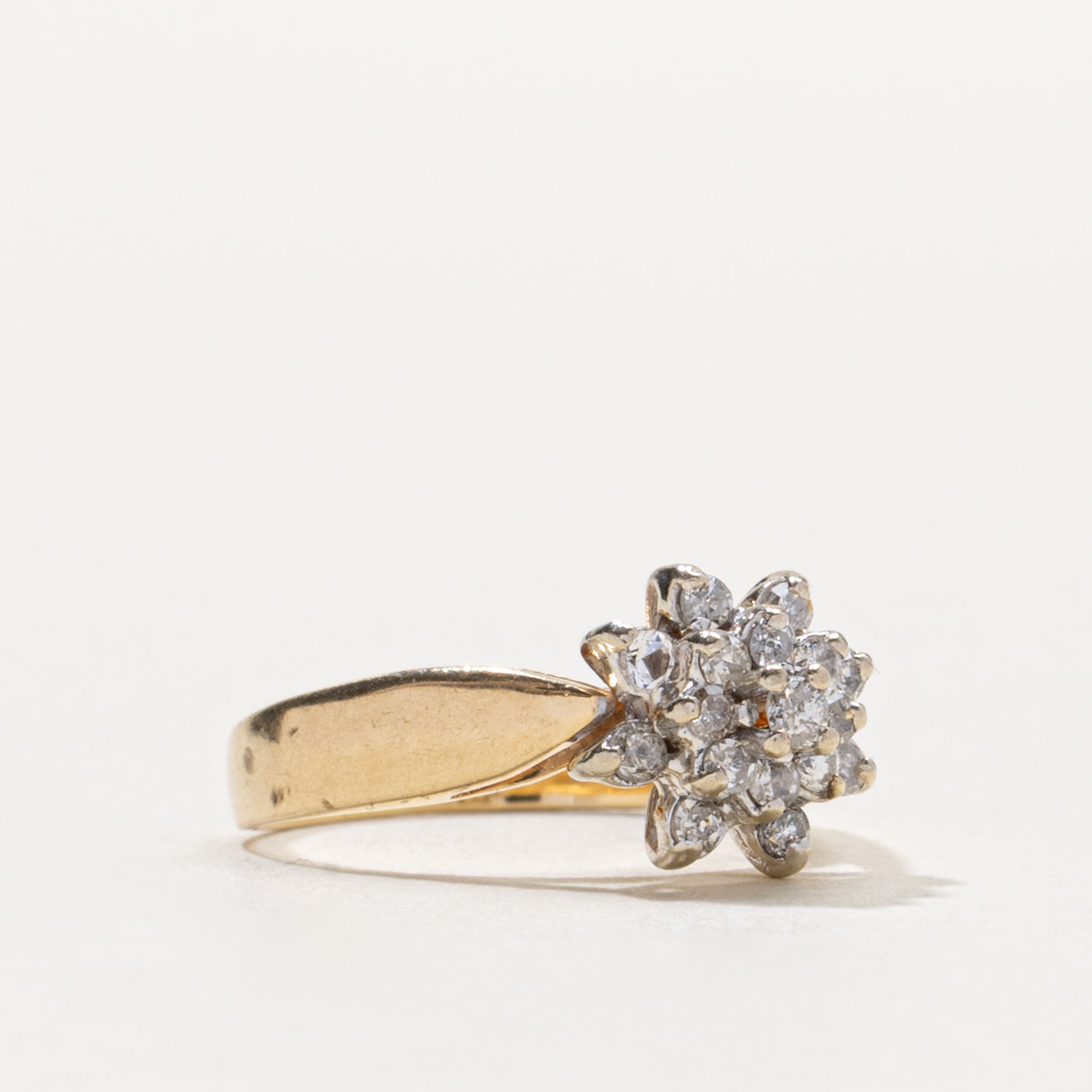14k Diamond Petal Cluster Reverse Tapered Ring | 0.18ctw | SZ 3