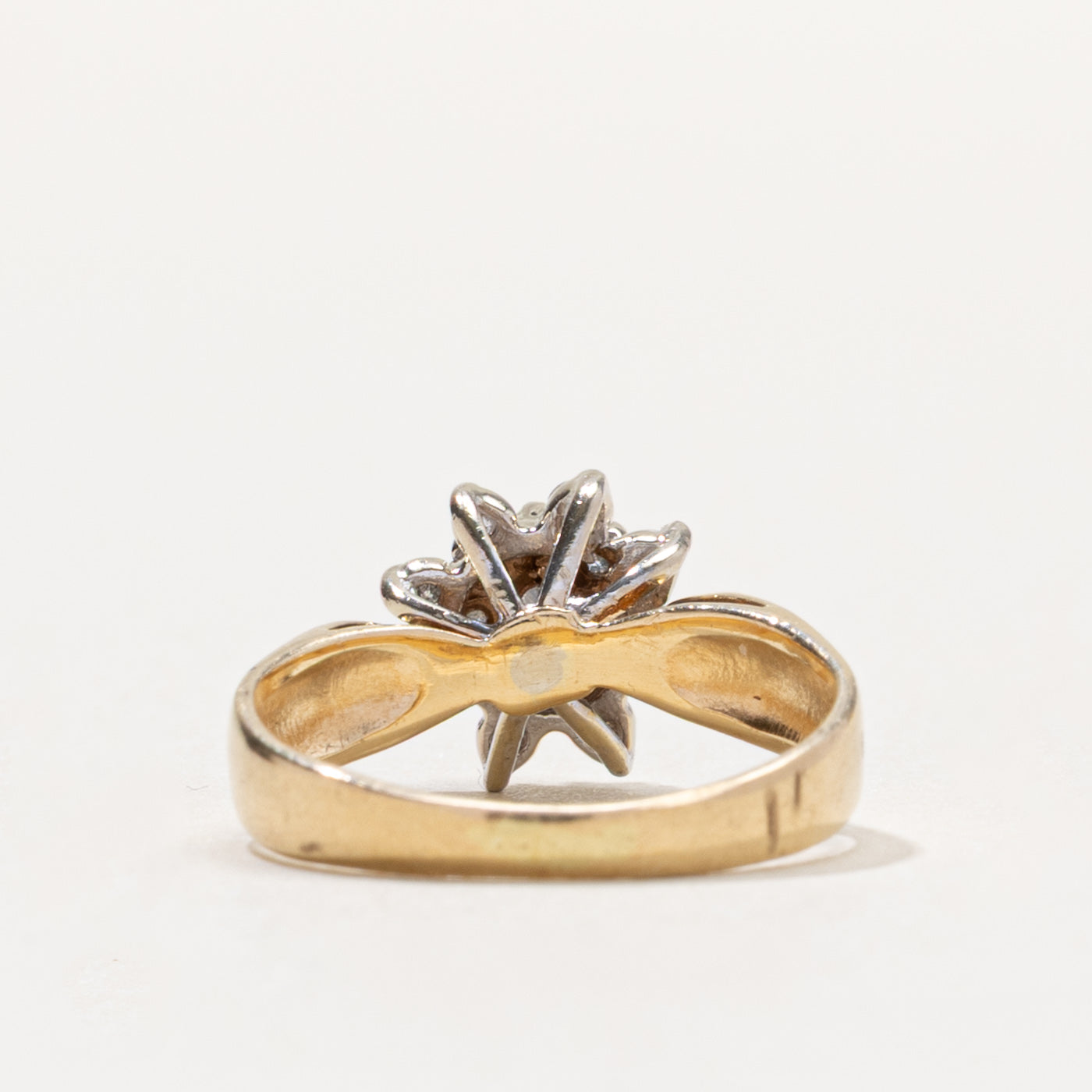 14k Diamond Petal Cluster Reverse Tapered Ring | 0.18ctw | SZ 3