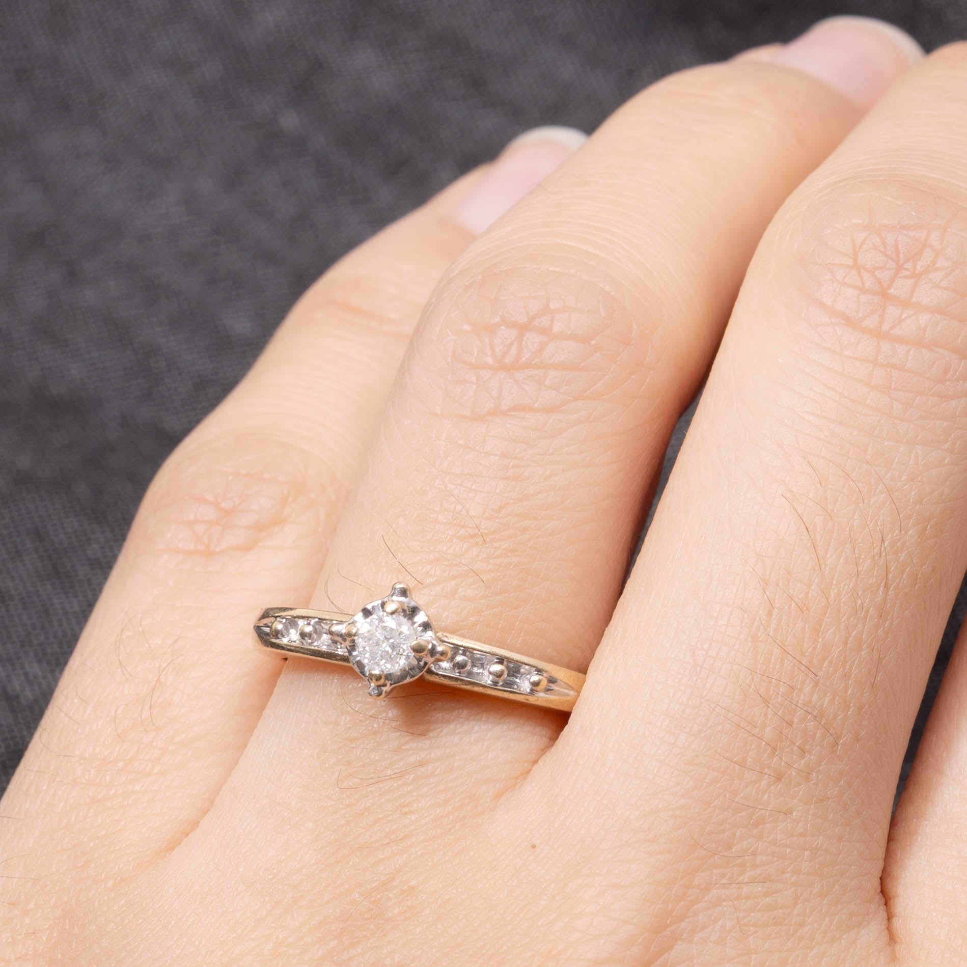 10k Illusion Set Diamond Accented Ring | 0.15ctw | SZ 6.75