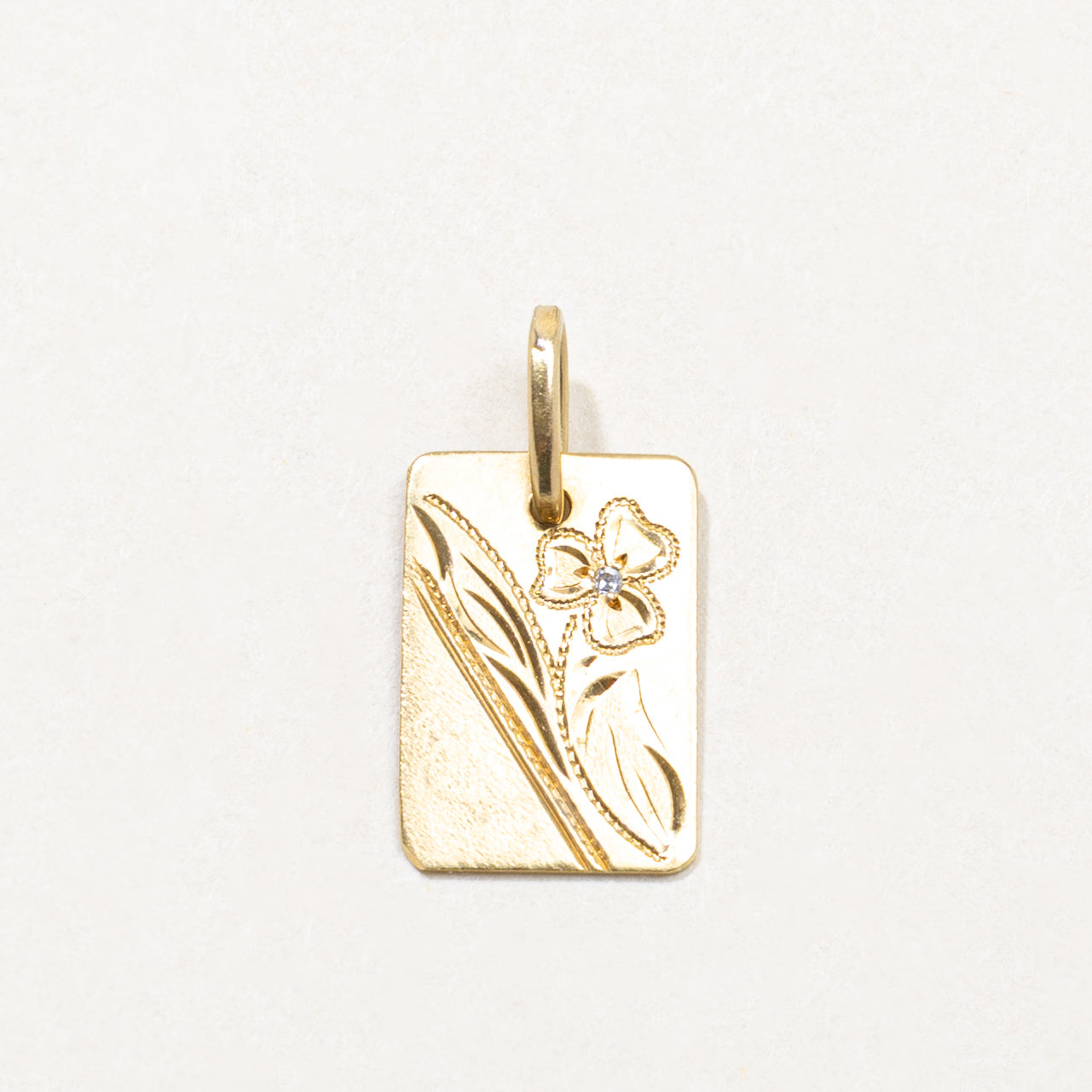 18k Diamond Floral Engraved Pendant