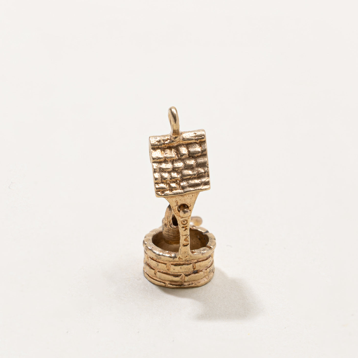 10k Wishing Well Charm
