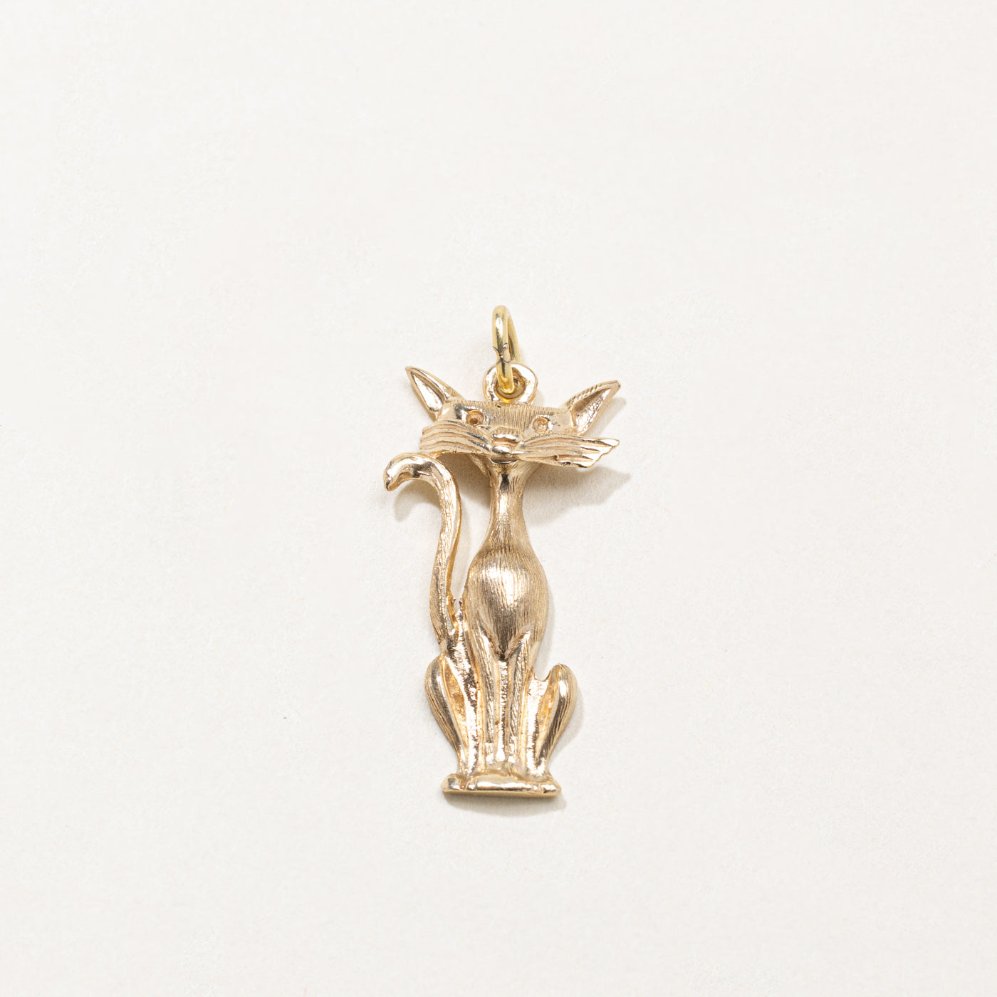 10k Sitting Cat Charm