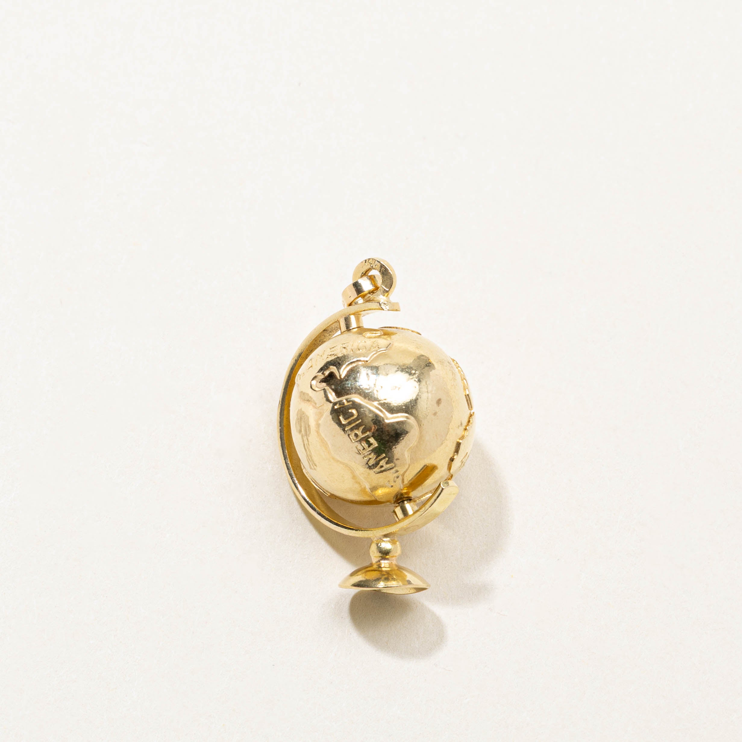 18k Globe Charm