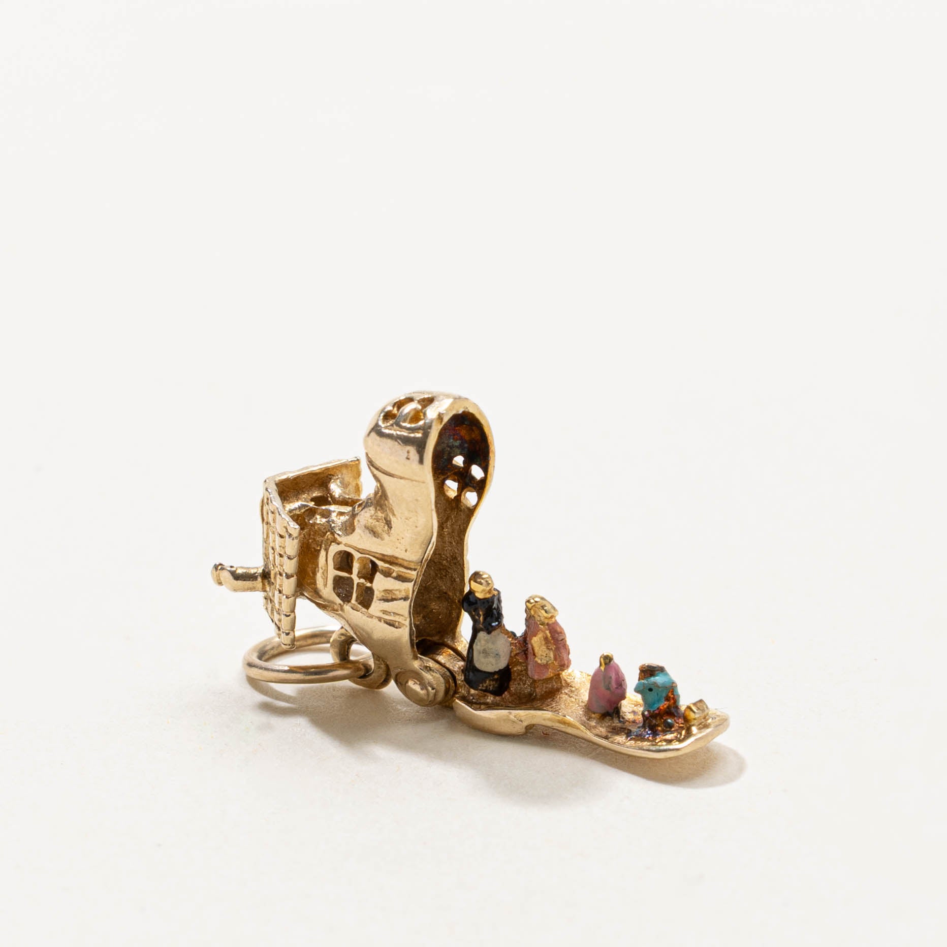 9k Shoe House Charm