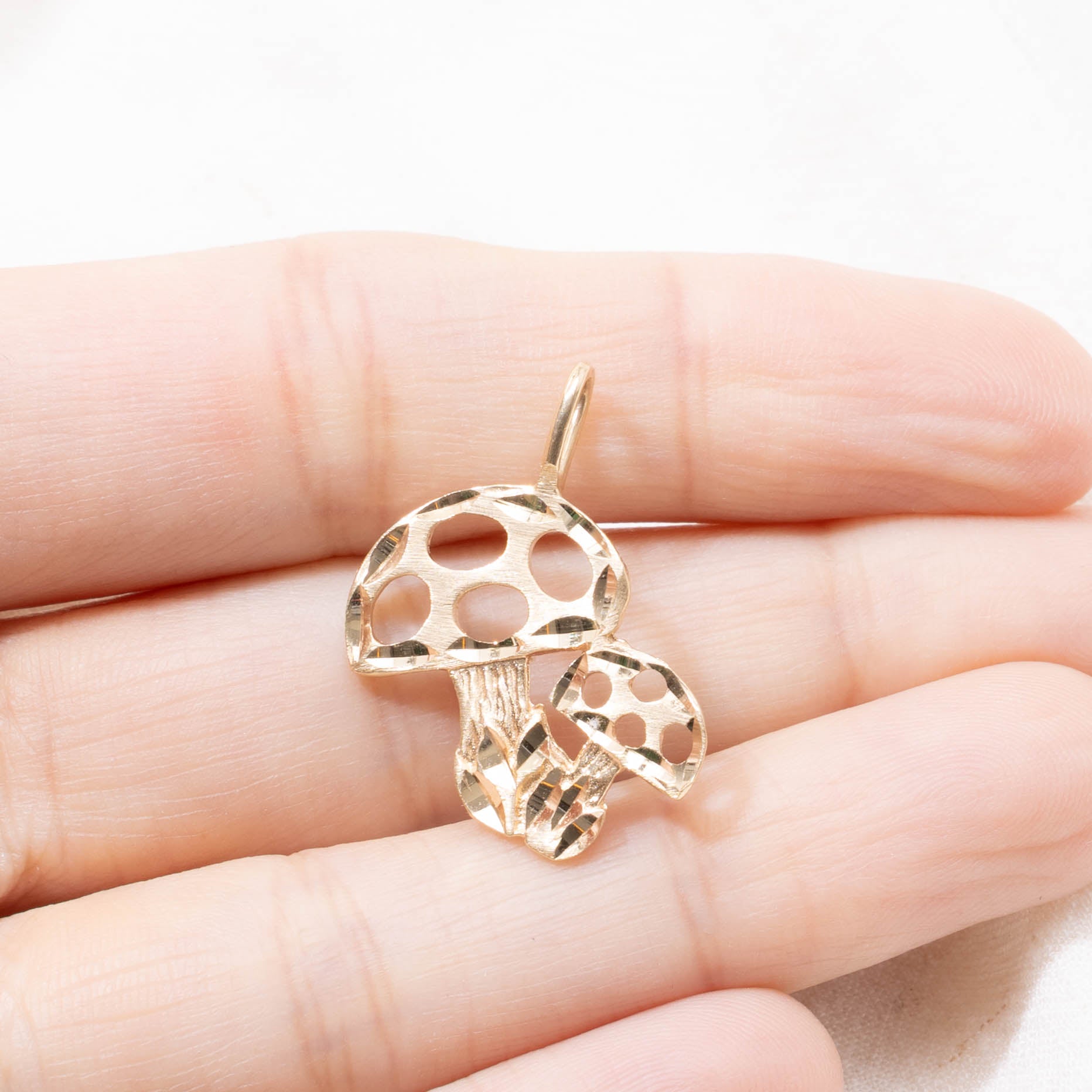 14k Mushroom Openwork Charm