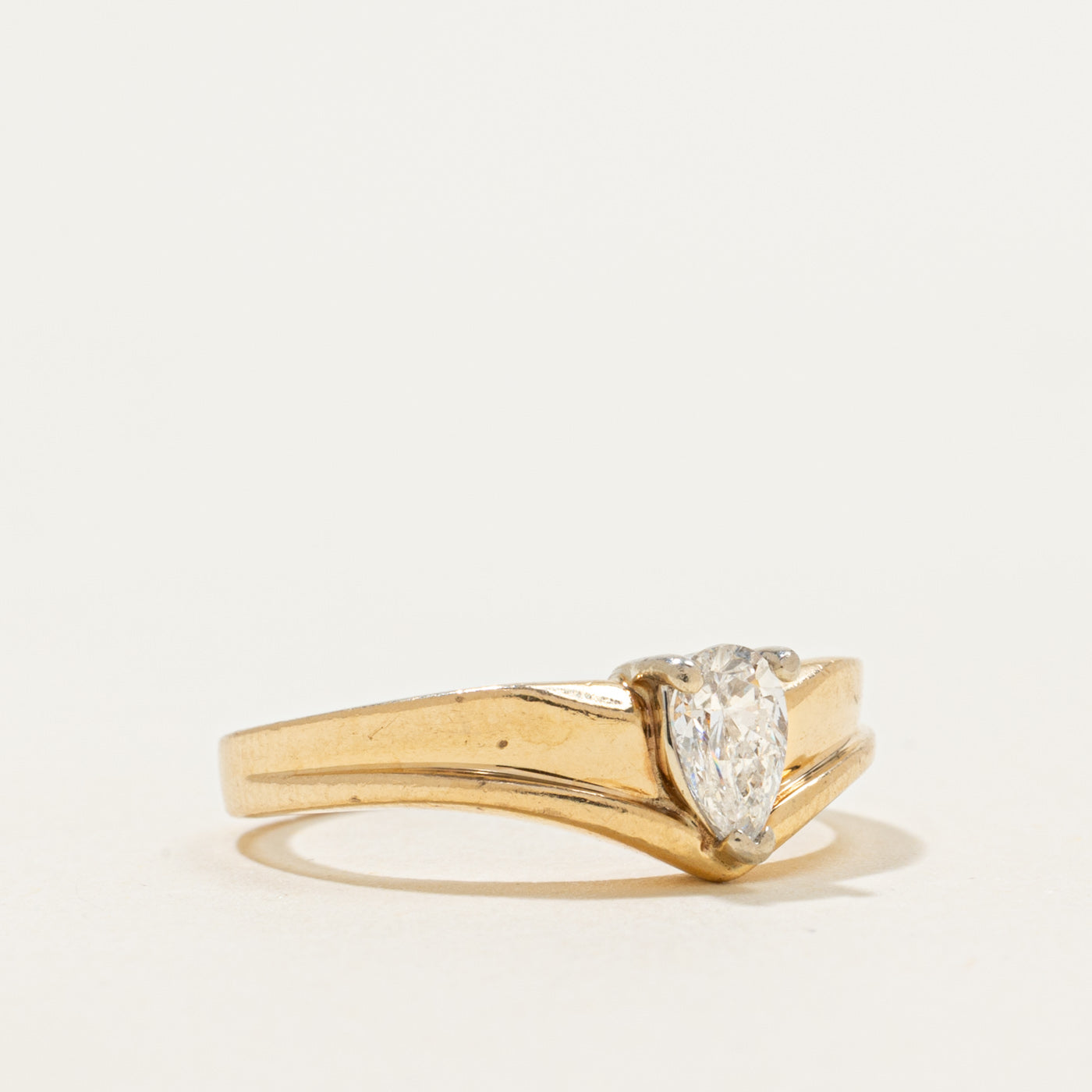 14k Pear Cut Diamond Chevron Ring | 0.30ct | SZ 5.5