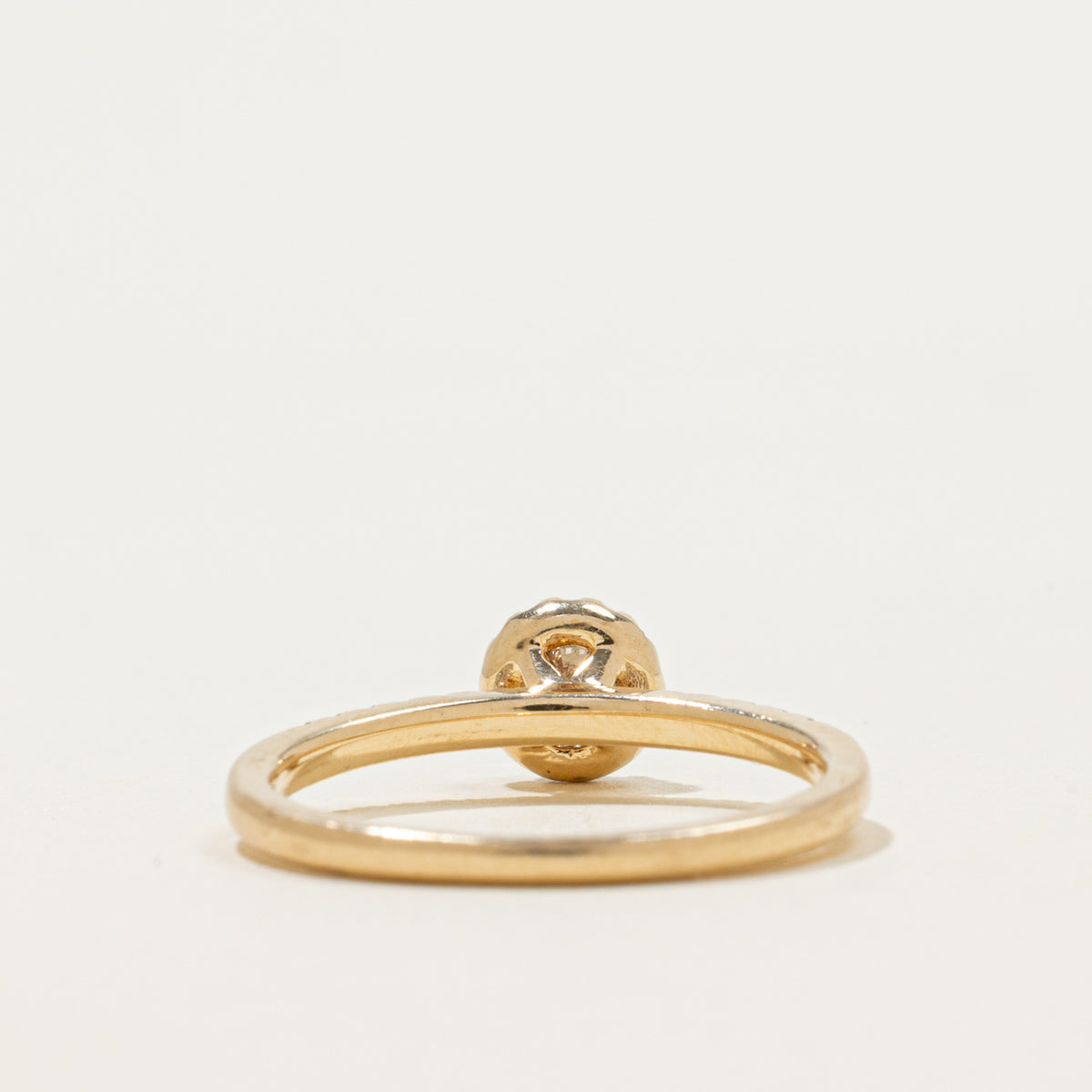 10k Diamond Halo Ring | 0.29ctw | SZ 6.75