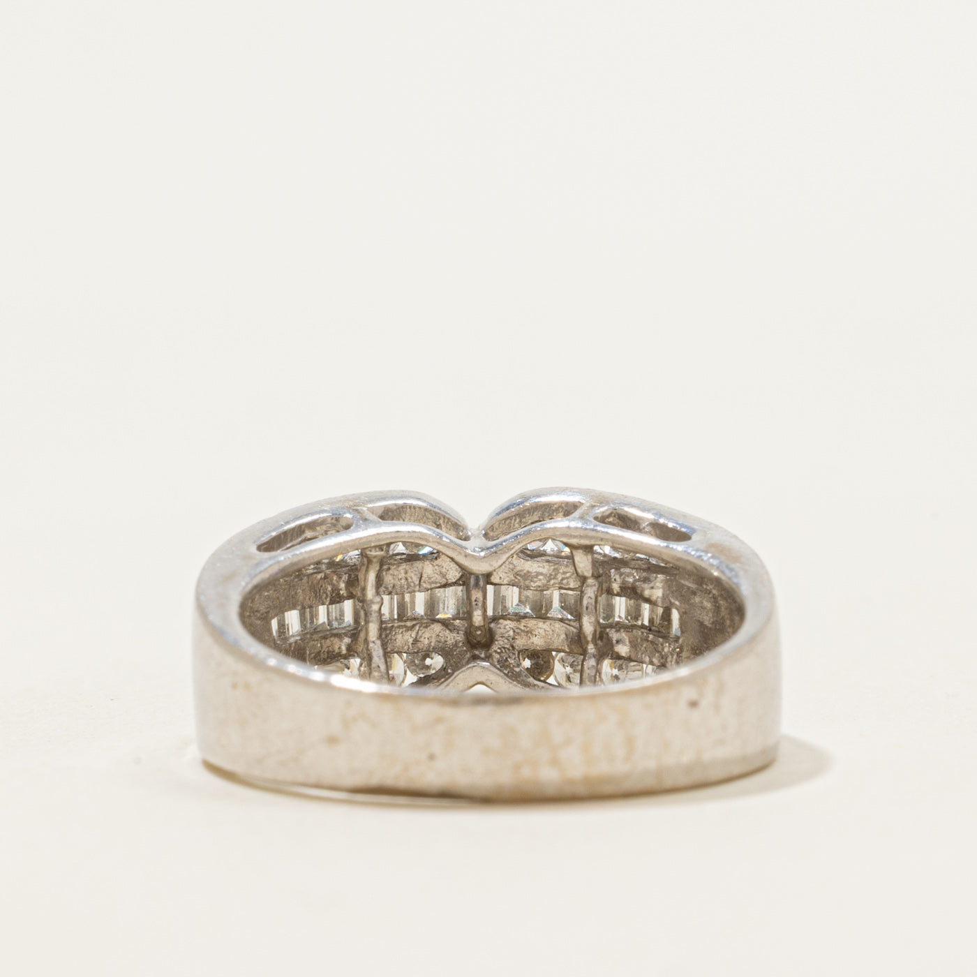 18k Multi Row Diamond Pinched Ring | 0.56ctw | SZ 6.75