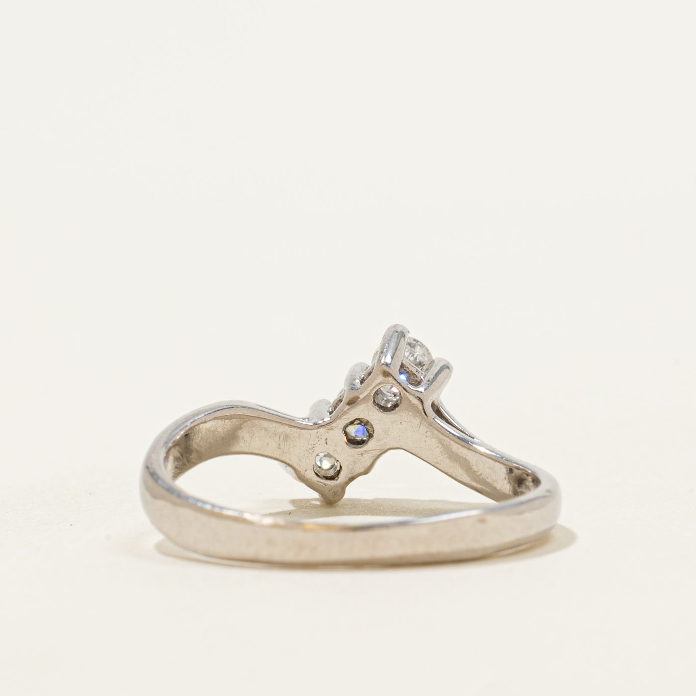 18k Three Stone Diamond Bypass Ring | 0.12ct | SZ 8