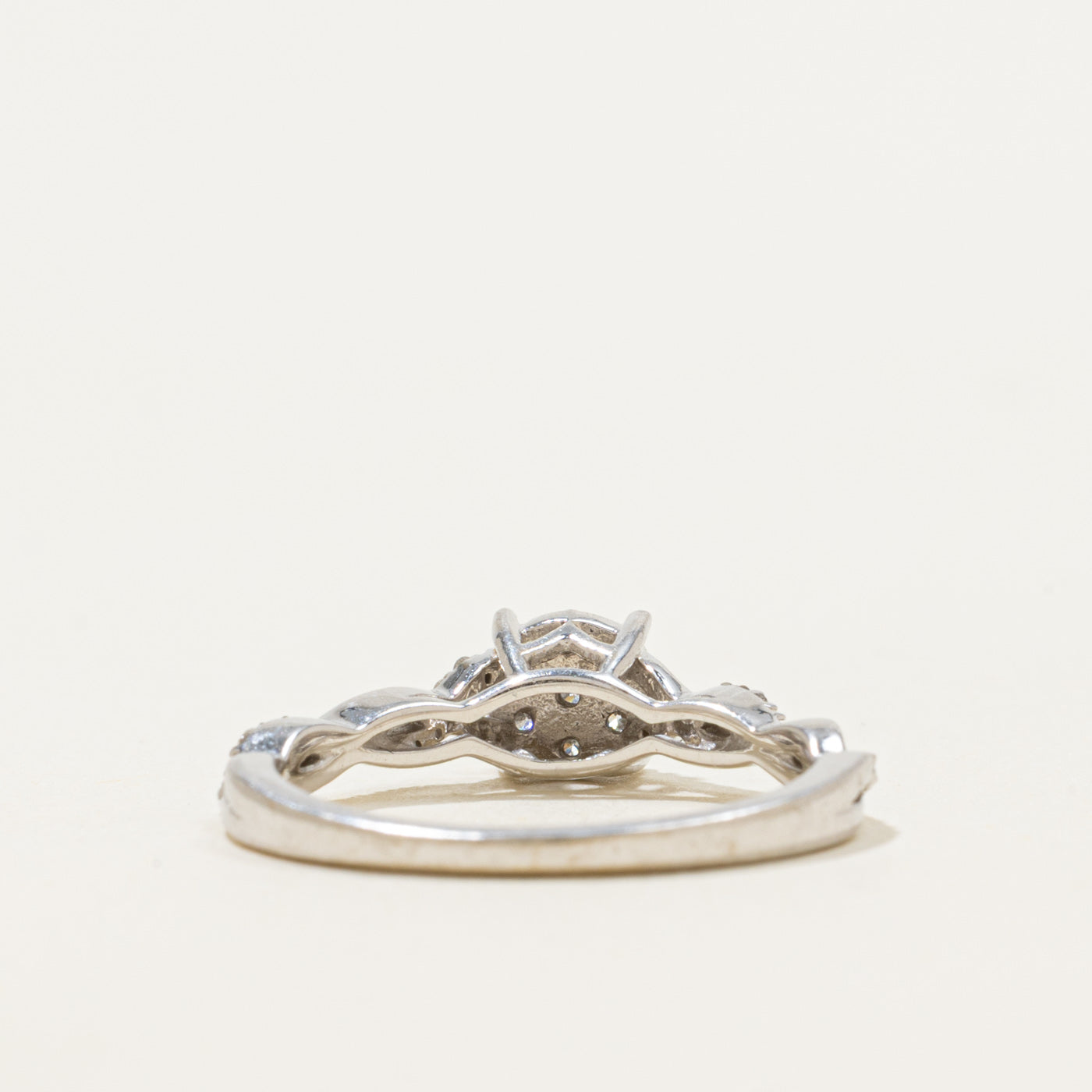 10k Diamond Cluster Twist Ring | 0.13ctw | SZ 6.5