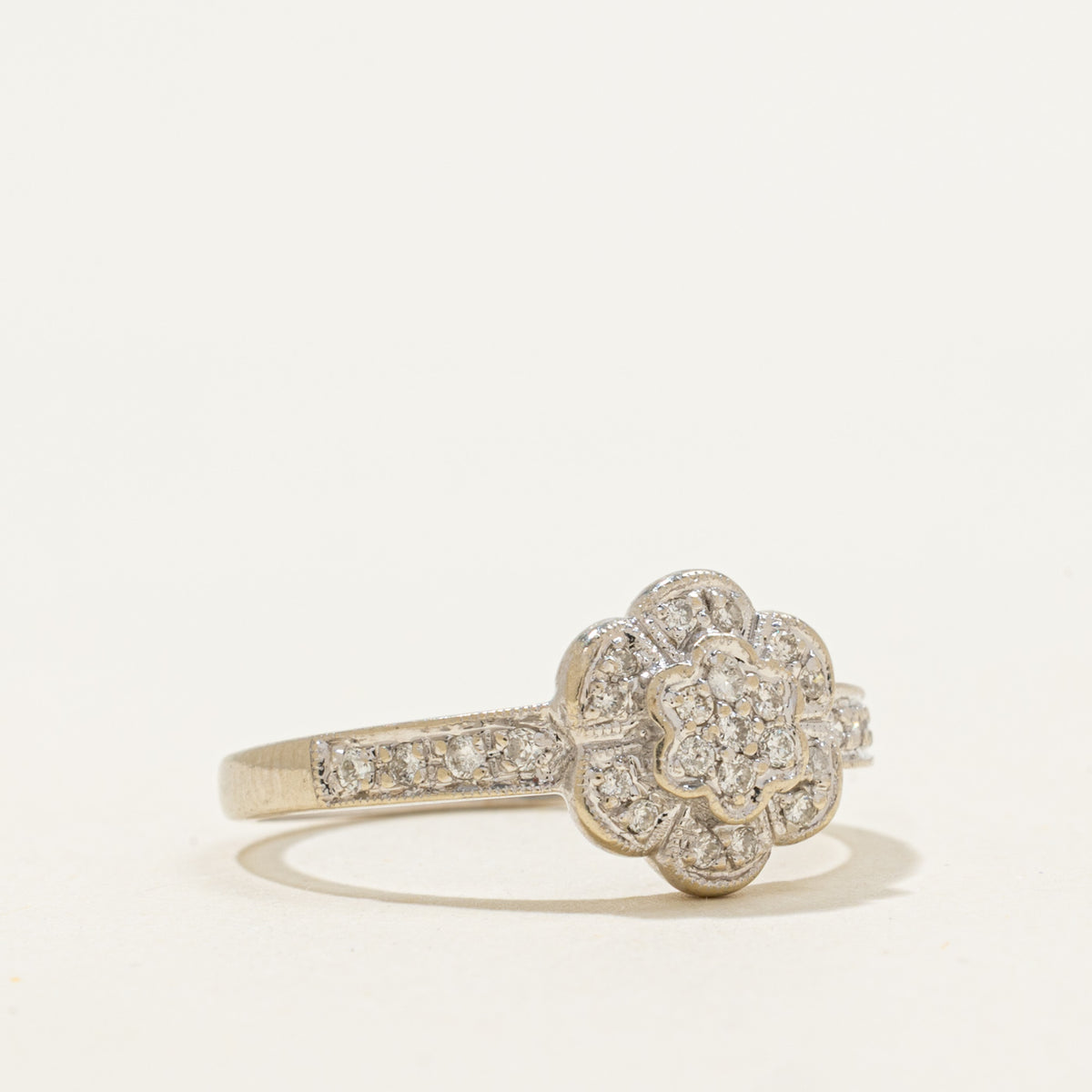 14k Diamond Floral Cluster Ring | 0.18ctw | SZ 7.25