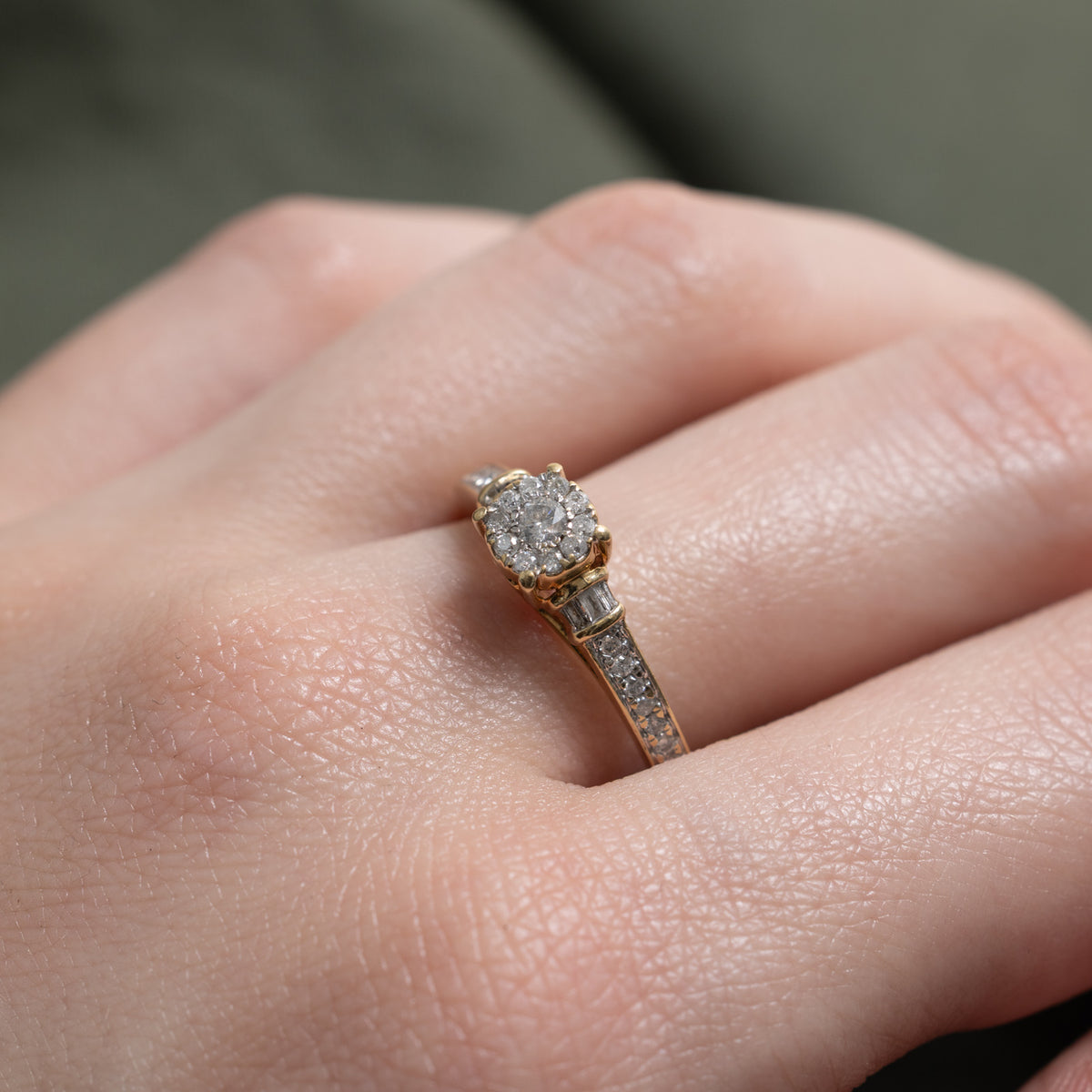 10k Illusion Set Diamond Accented Ring | 0.28ctw | SZ 8.75