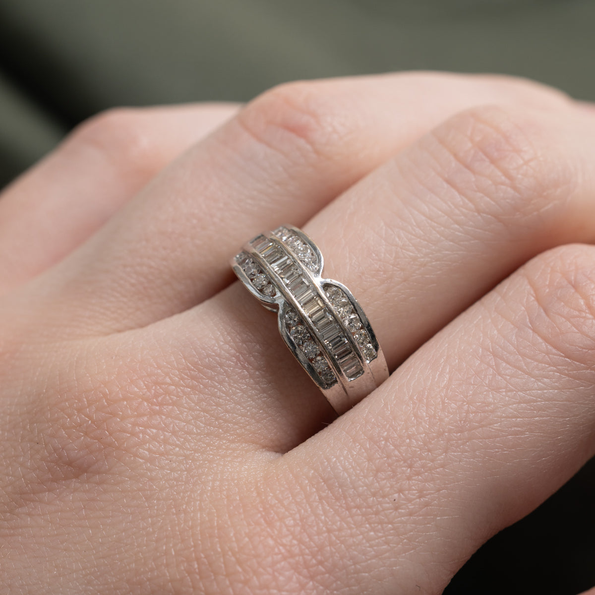18k Multi Row Diamond Pinched Ring | 0.56ctw | SZ 6.75