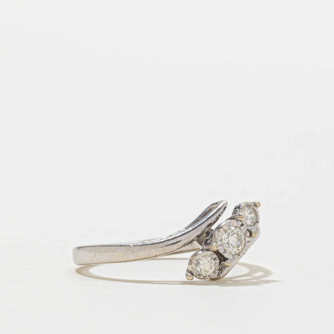10k Three Stone Diamond Bypass Ring | SZ 5.25