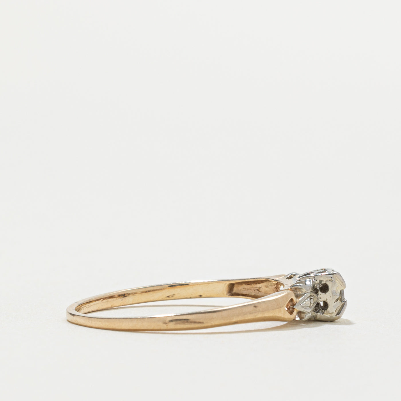 14k Illusion Set Diamond Engraved Ring | SZ 8.25