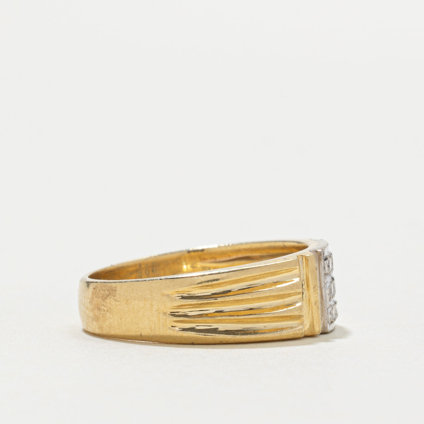 18k Diamond Grid Grooved Ring | SZ 5.25