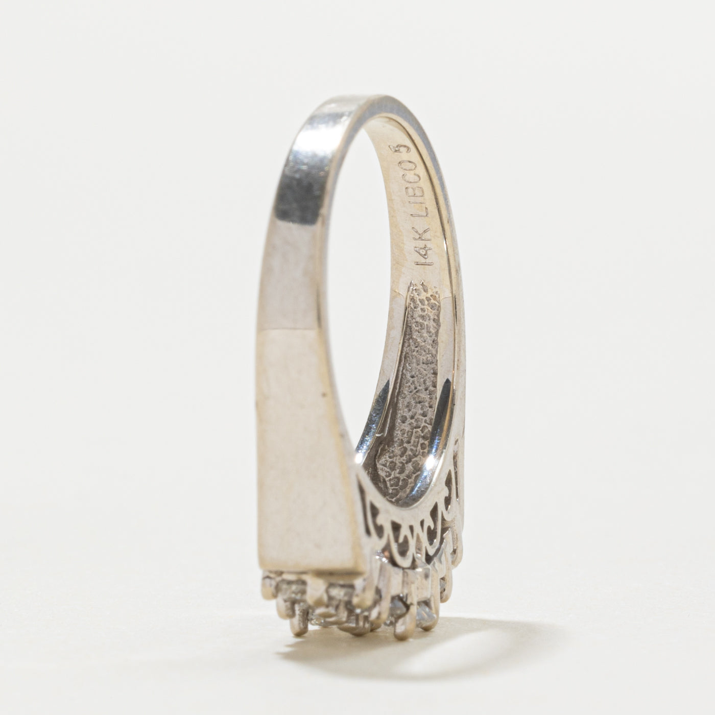14k Graduating Diamond Double Row Band | 0.20ctw | SZ 6