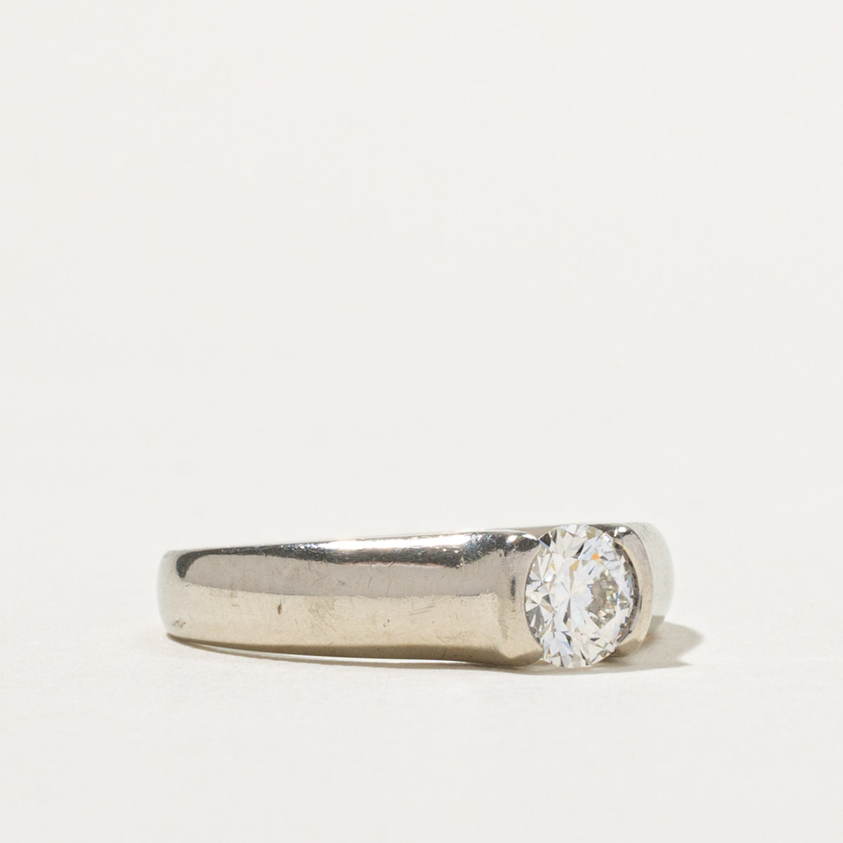 18k Round Brilliant Cut Semi Bezel Diamond Ring | 0.56ctw I1 J | SZ 6.25