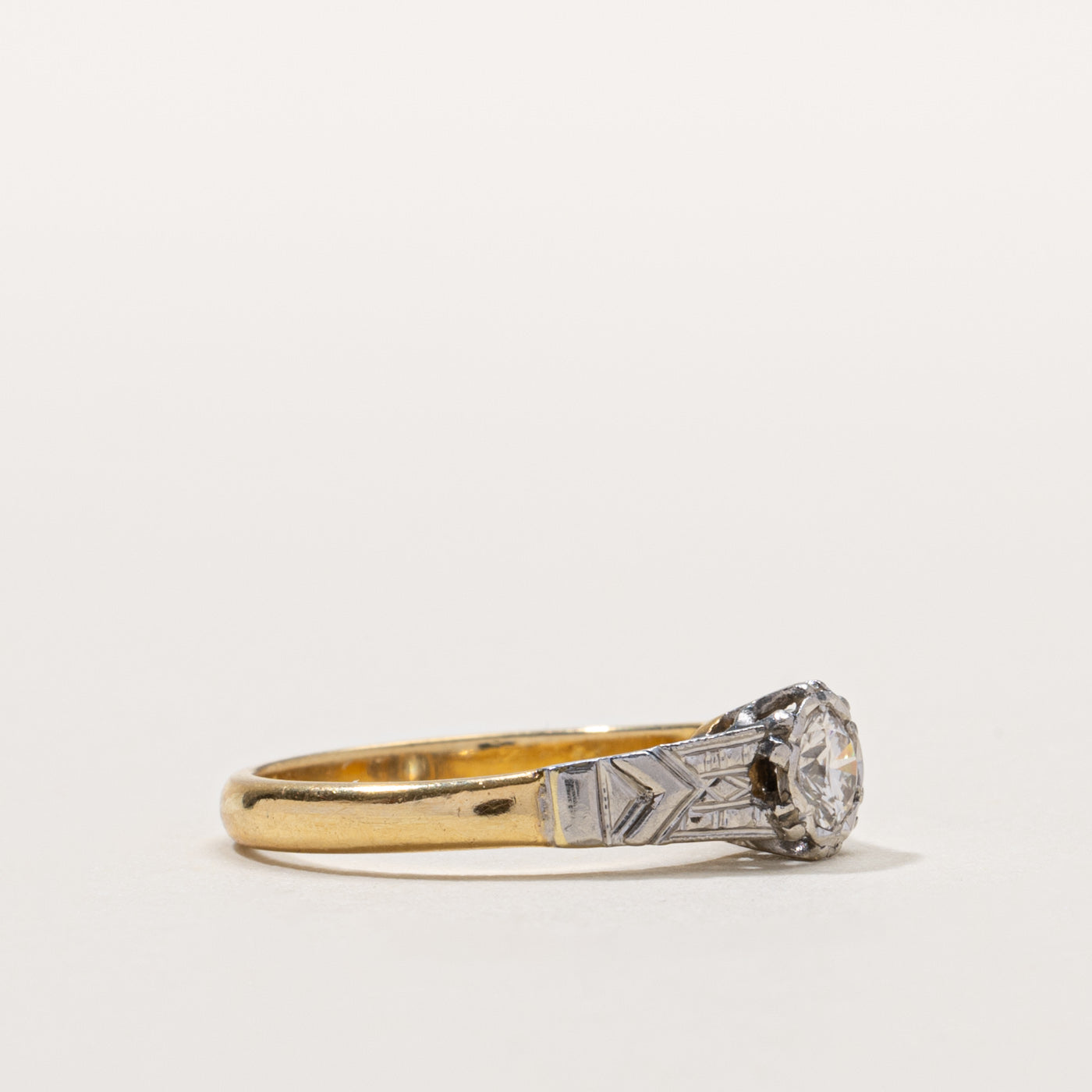 18k & Platinum Round Brilliant Diamond Engraved Ring | 0.29ct SI2/I1 H | SZ 5.75