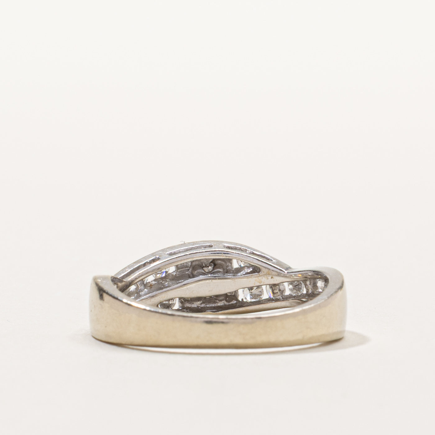 14k Diamond Accented Crossover Ring | 0.33ct I1 G/H, 0.40ctw | SZ 6.75