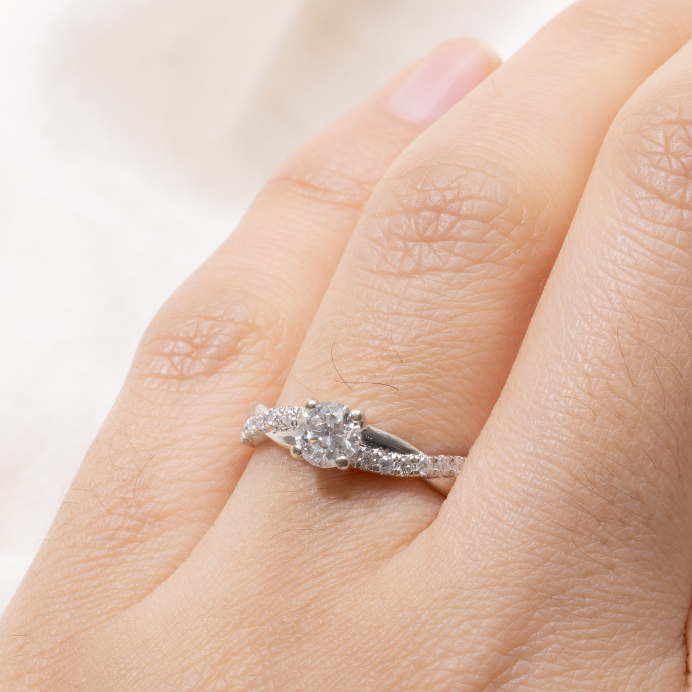 18k Diamond Accented Crossover Ring | 0.62ctw | SZ 6.25