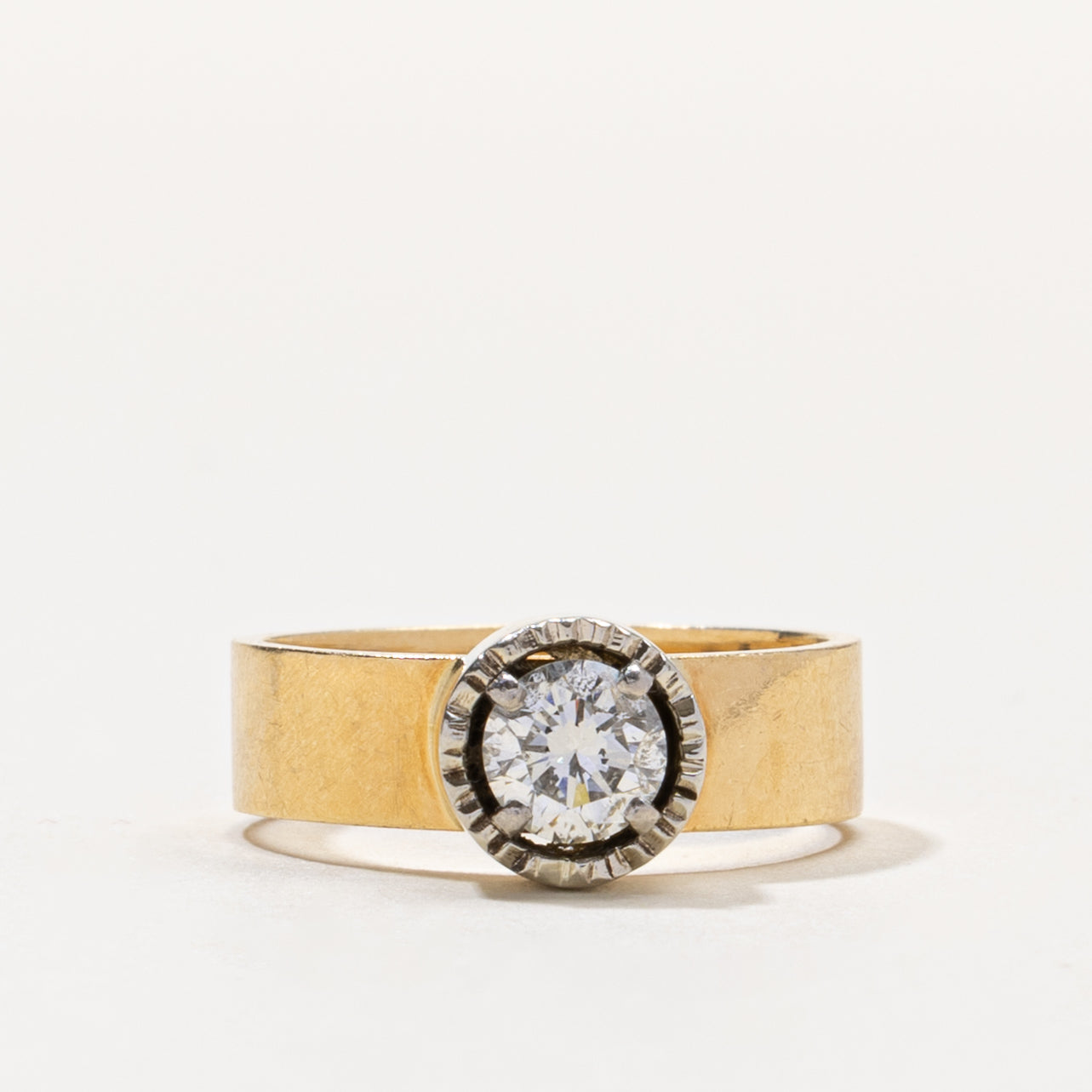 18k Illusion Set Round Brilliant Cut Diamond Ring | 0.47ct SI1 H/I | SZ 5.5