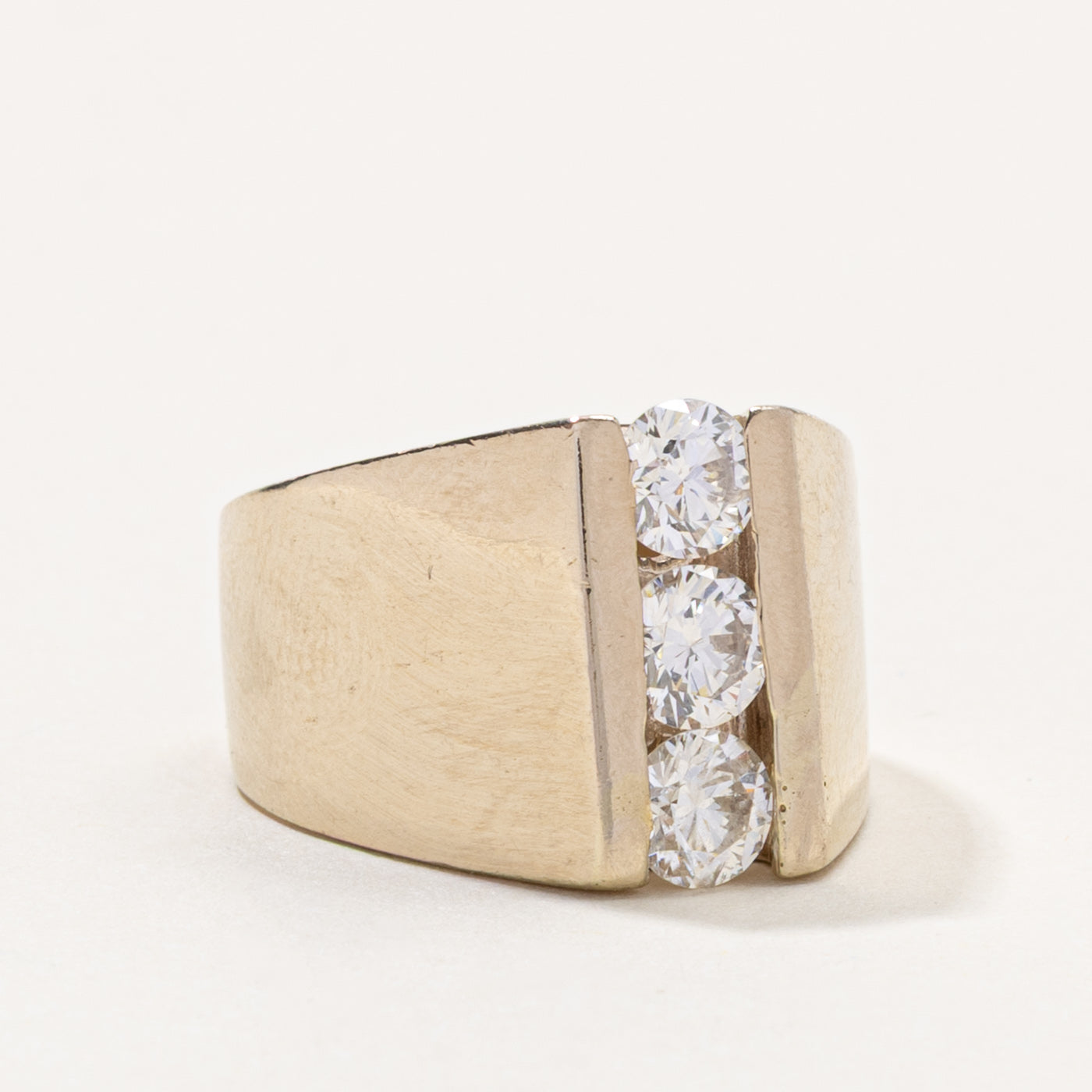 18k Three Stone Diamond Column Chunky Ring | 0.68ctw | SZ 6.25