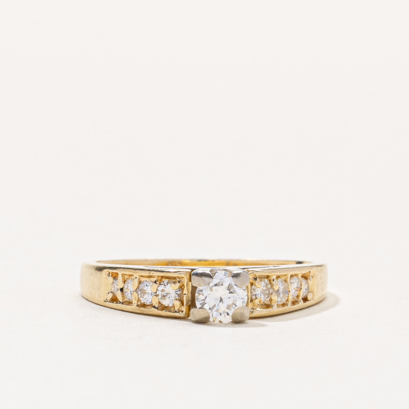 14k Diamond Accented Ring | 0.20ct VS2 H/I, 0.20ctw | SZ 5.75