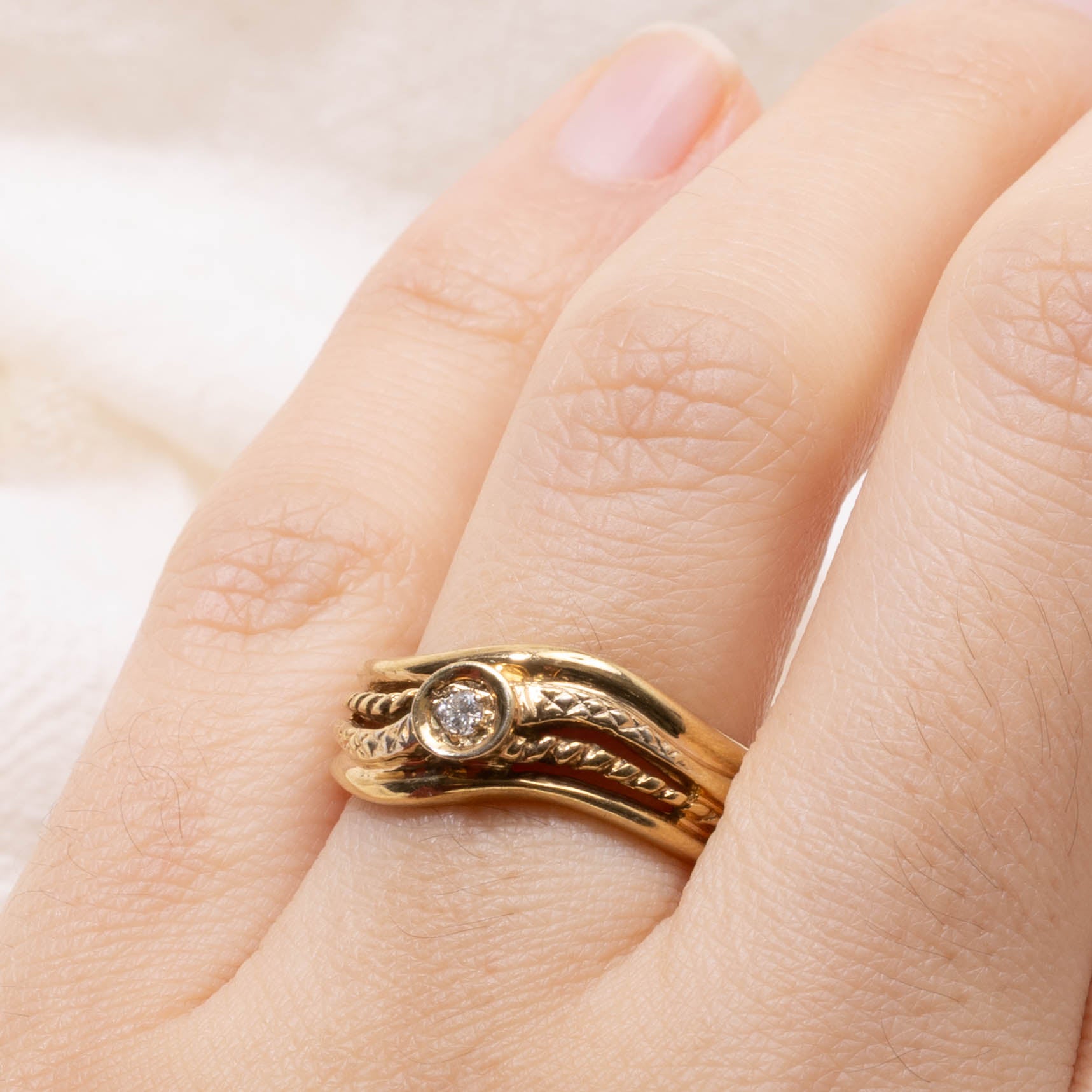 9k Diamond Textured Stacked Wave Ring | SZ 7