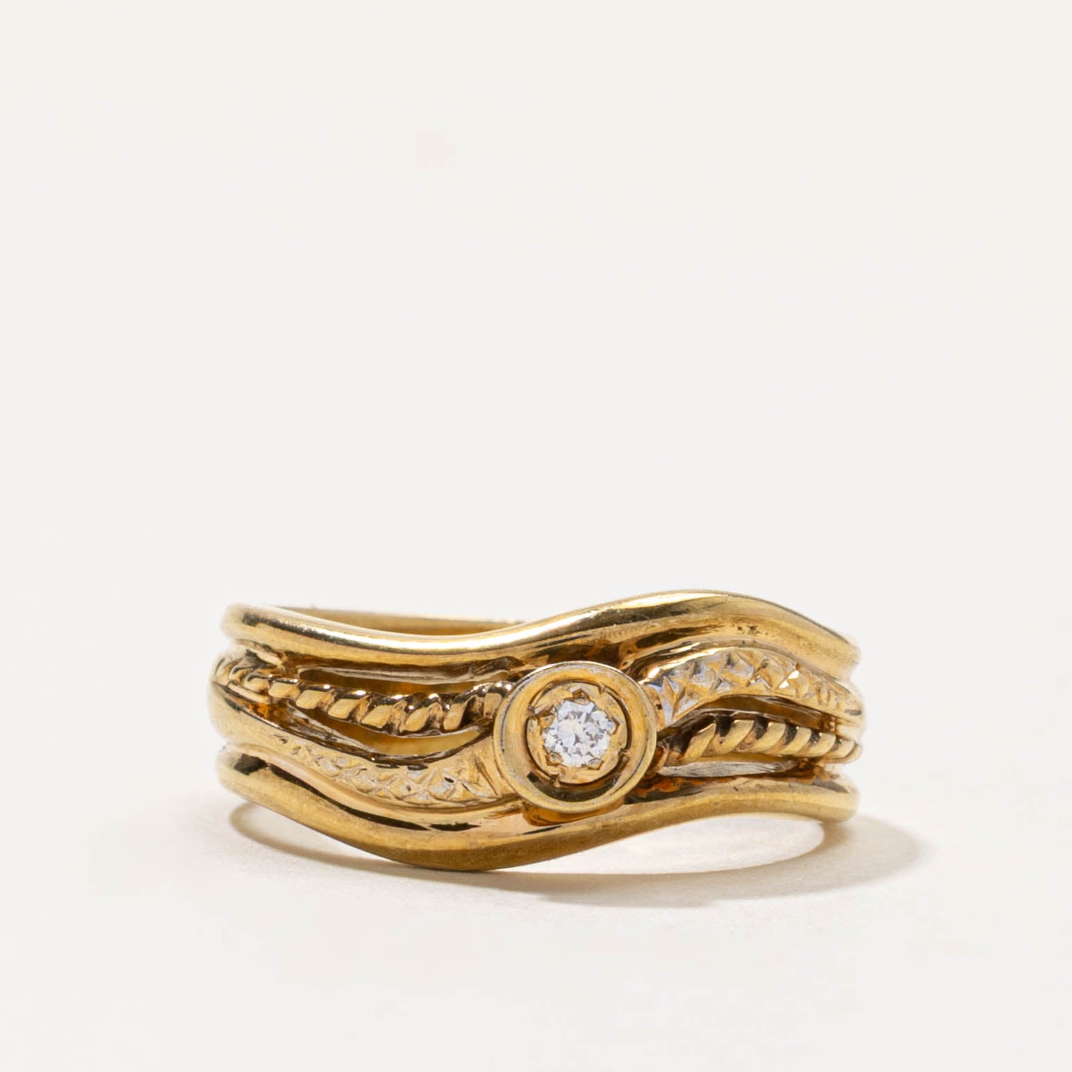 9k Diamond Textured Stacked Wave Ring | SZ 7