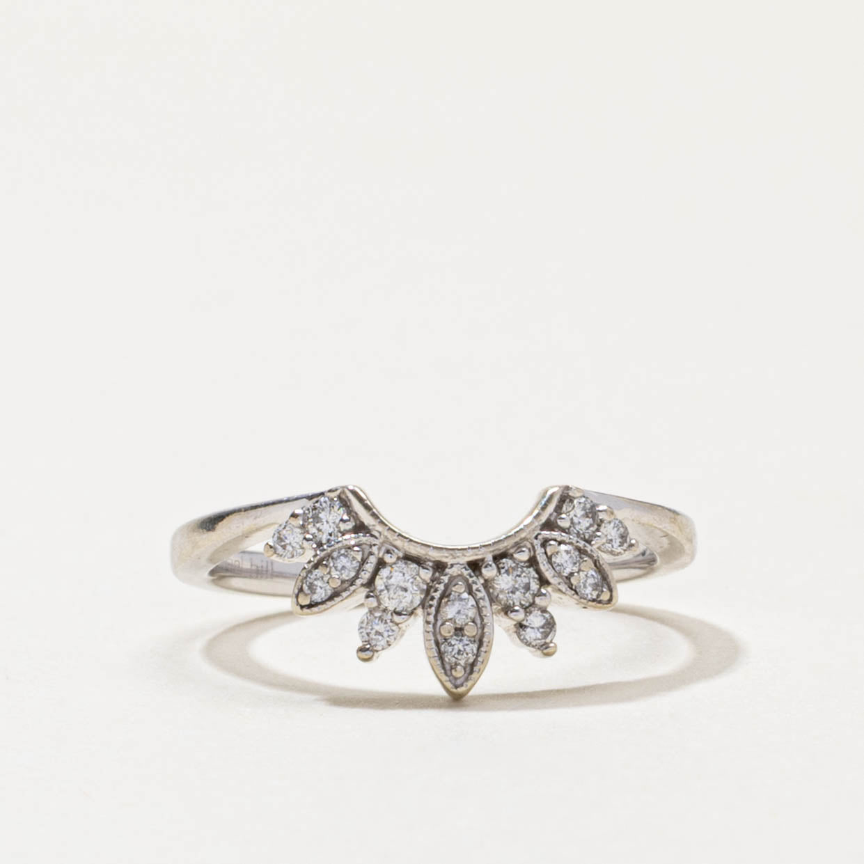 10k Diamond Floral Contour Ring | 0.14ctw | SZ 4.75