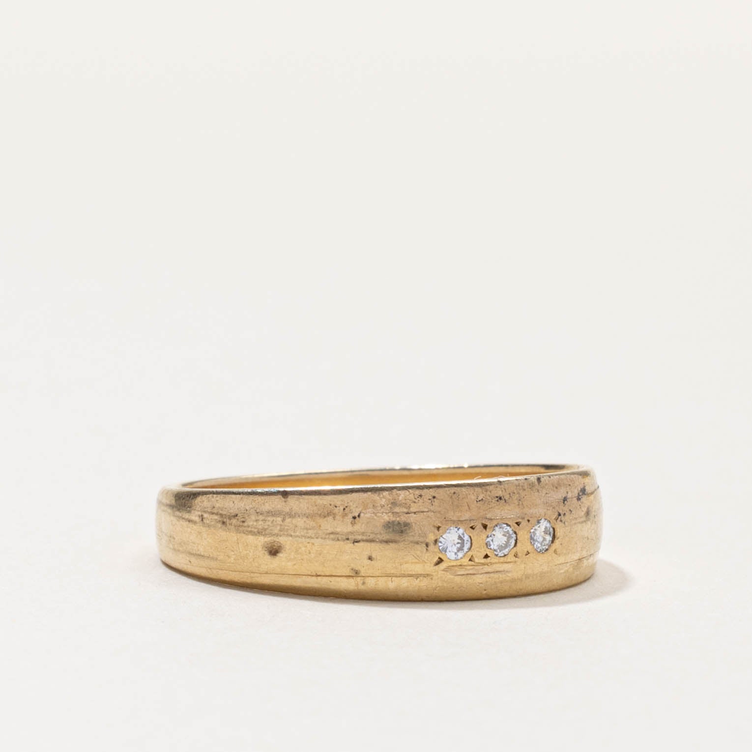 10k Three Stone Diamond Band | SZ 9