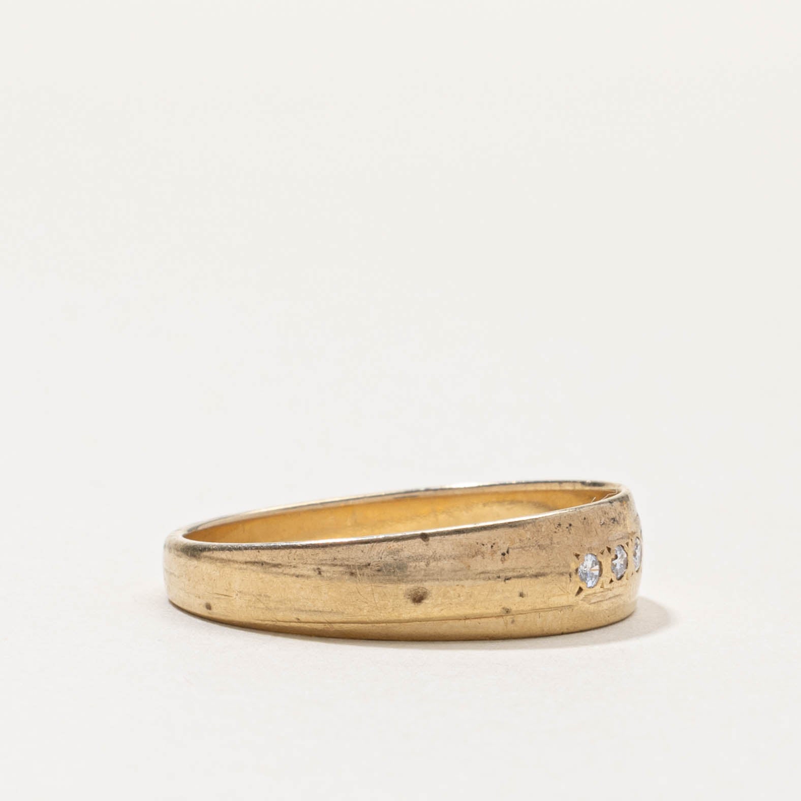 10k Three Stone Diamond Band | SZ 9