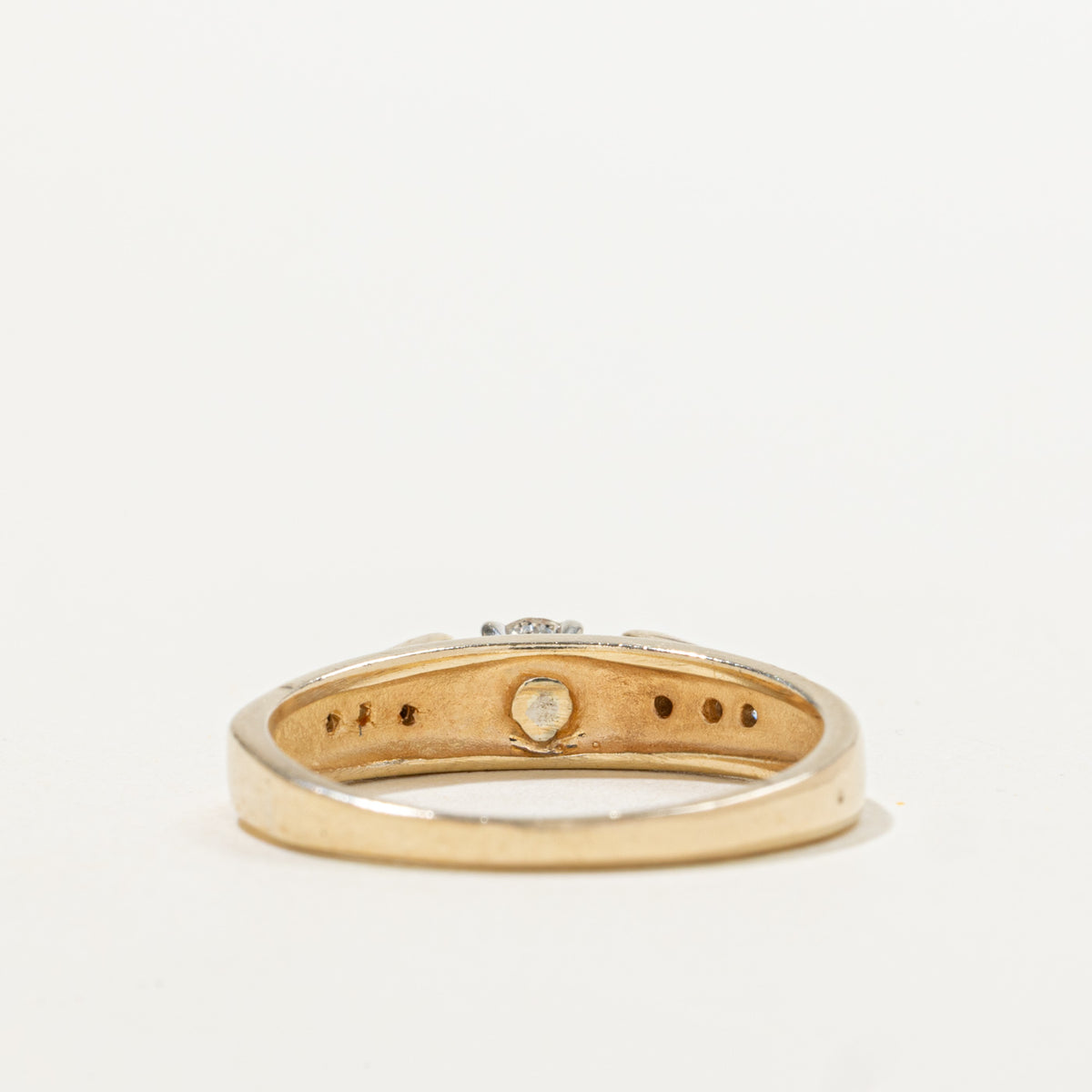 14k Diamond Channel Set Accented Ring | 0.20ctw | SZ 6.75