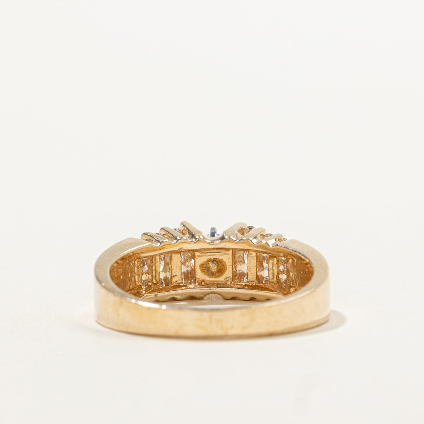 14k Diamond Channel Set Accented Grooved Ring | 0.43ctw | SZ 7