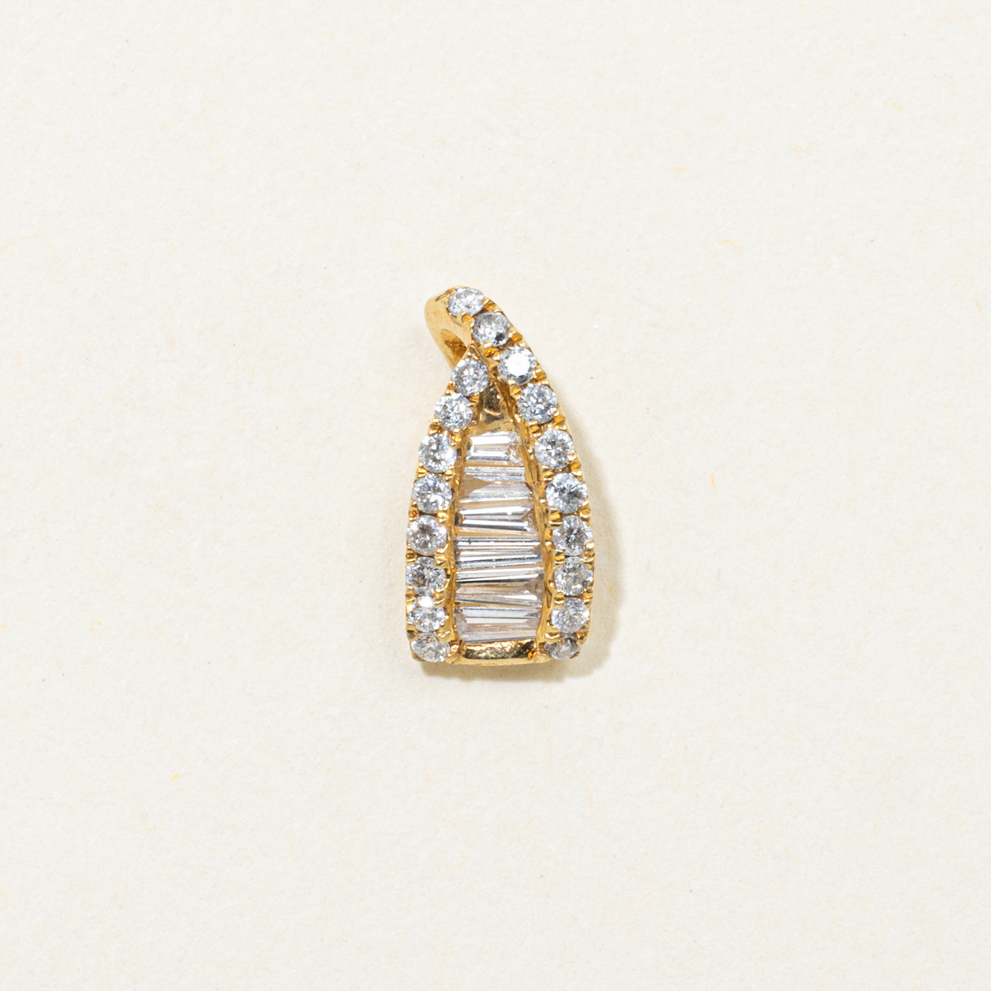 18k Mixed Cut Diamond Geometric Pendant | 0.18ctw