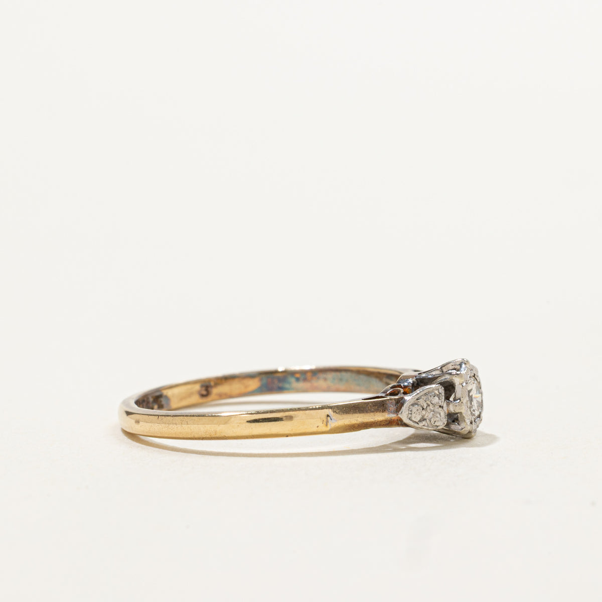 18k Illusion Set Diamond Heart Accented Ring | 0.07ct | SZ 7