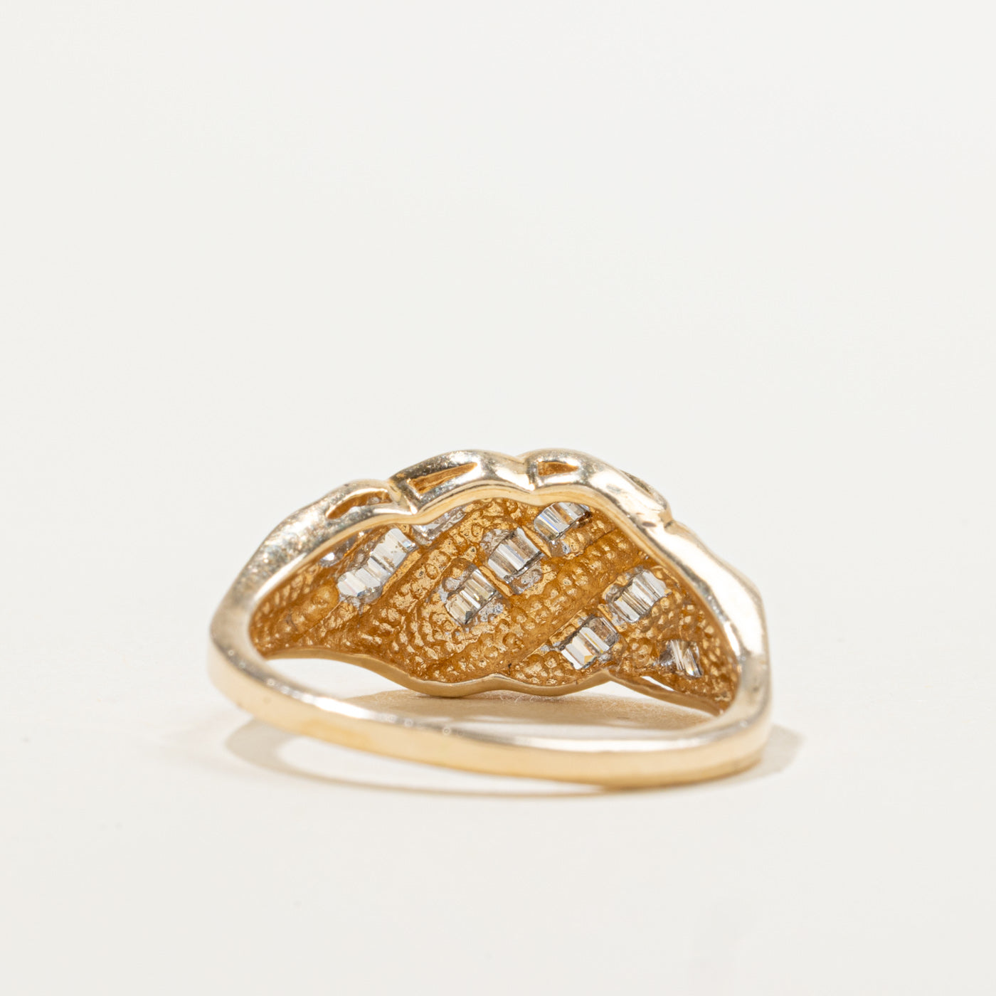 10k Multi Row Diamond Grooved Croissant Ring | 0.20ctw | SZ 7.75