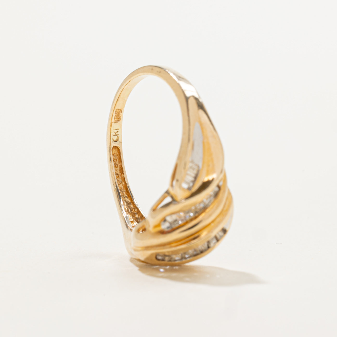 10k Multi Row Diamond Grooved Croissant Ring | 0.20ctw | SZ 7.75