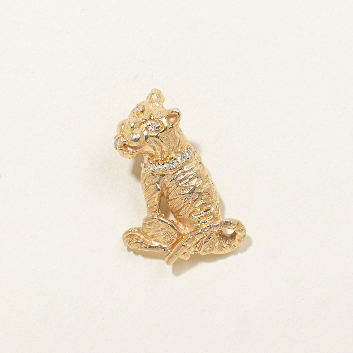 14k Diamond Textured Tiger Pendant | 0.03ctw