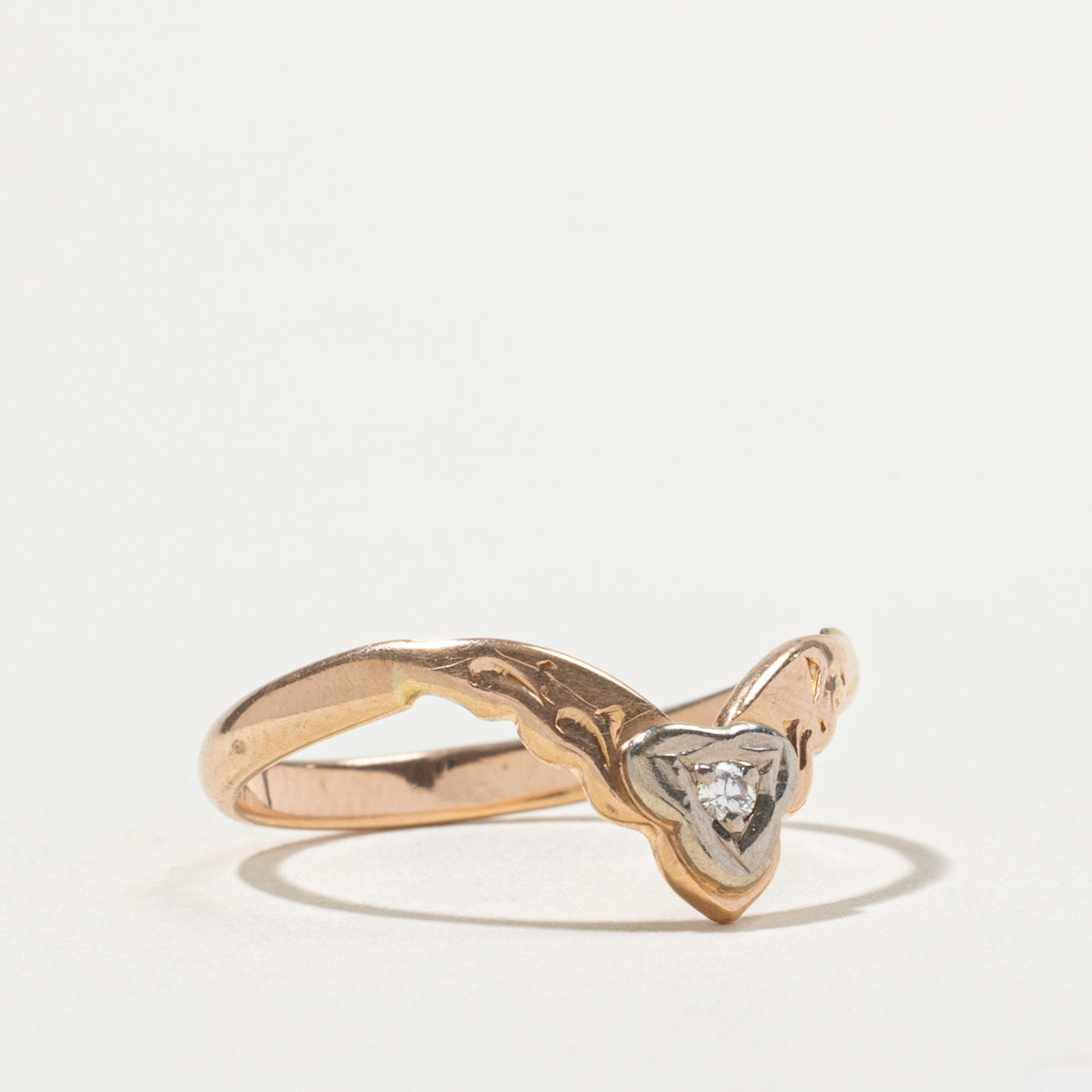 14k Diamond Textured Chevron Ring | SZ 7.25