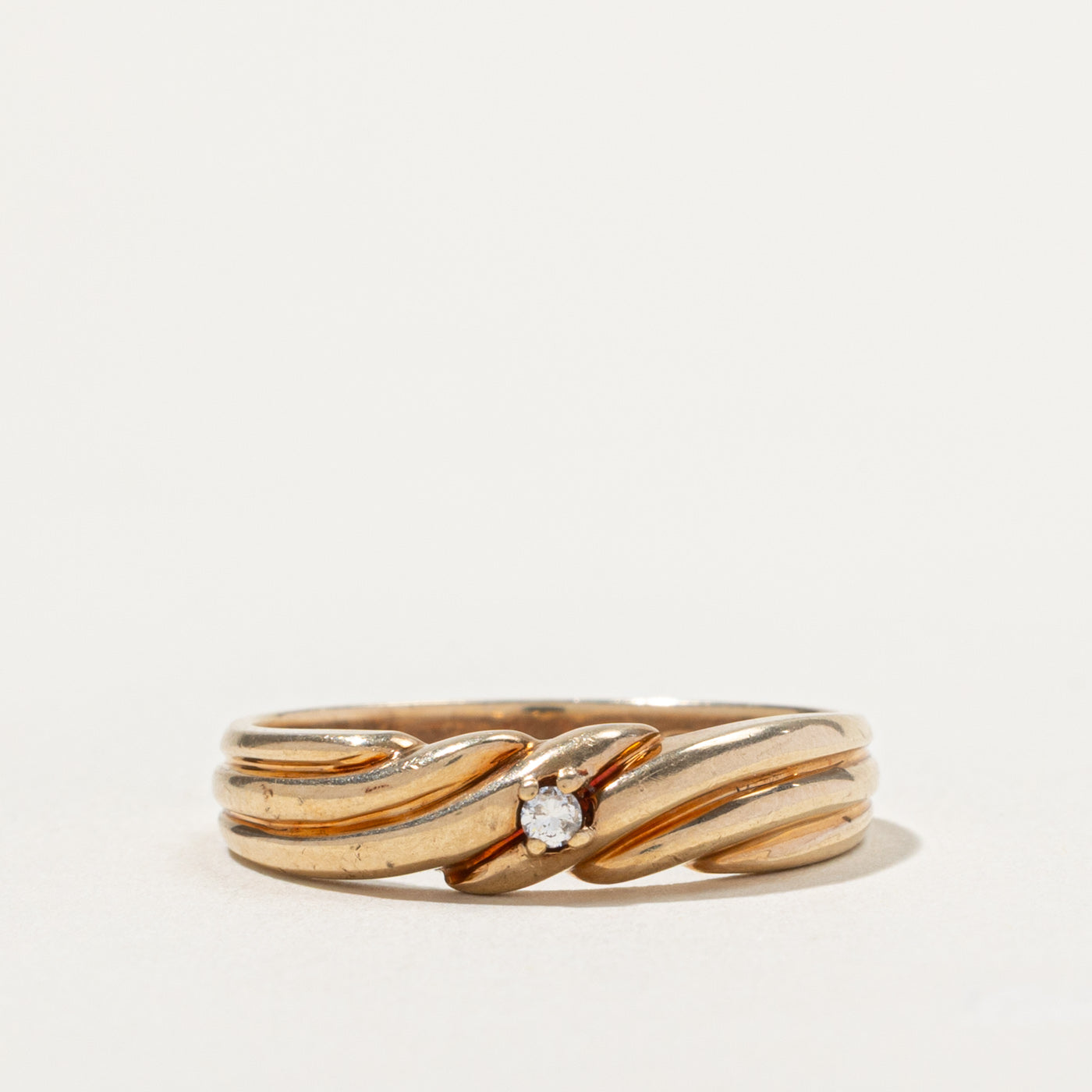 10k Diamond Diagonal Grooved Band | SZ 9.75