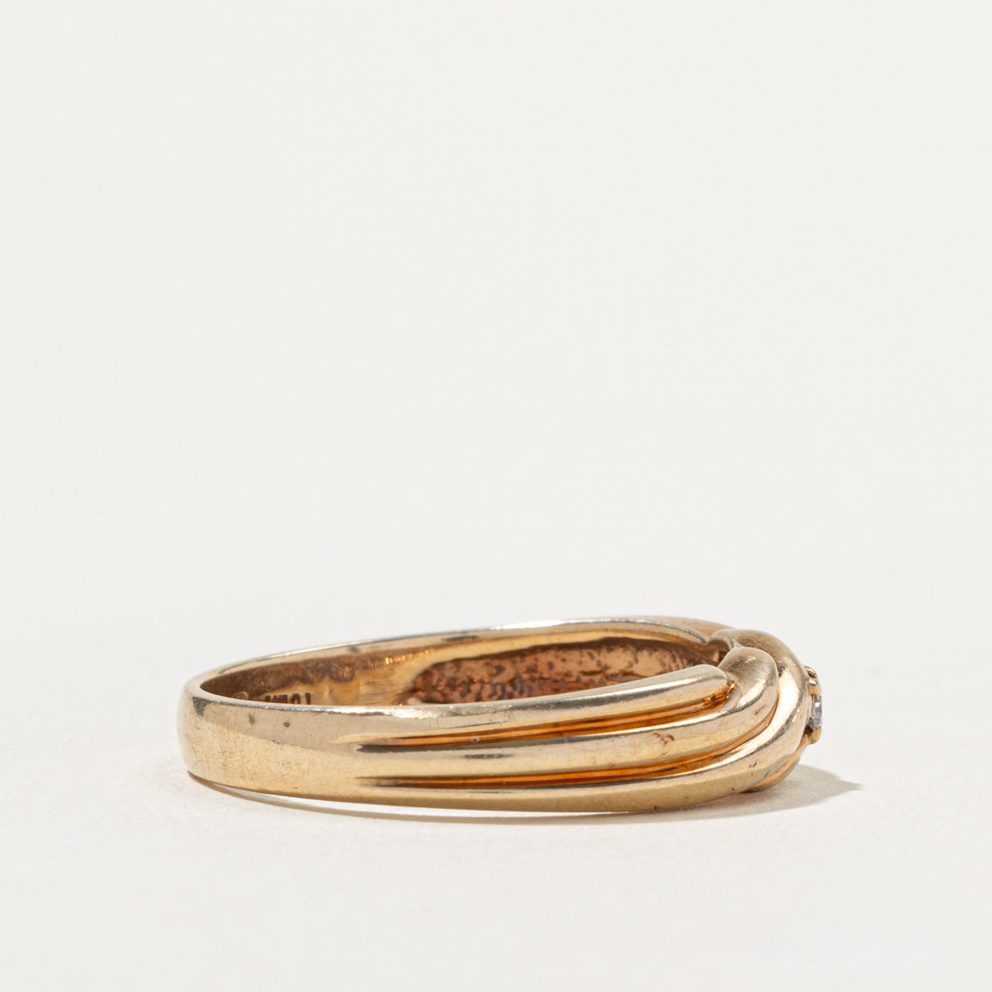 10k Diamond Diagonal Grooved Band | SZ 9.75