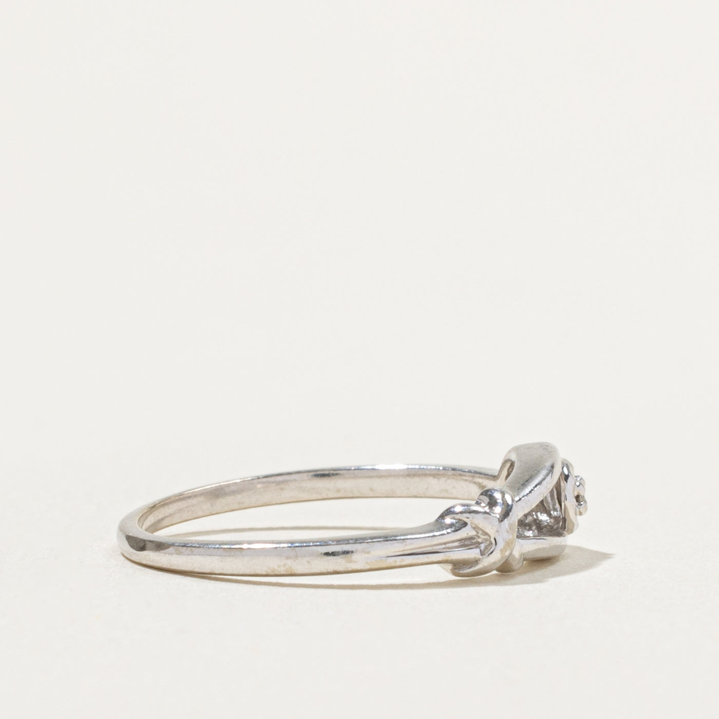 10k Diamond Buckle Ring | SZ 6.25