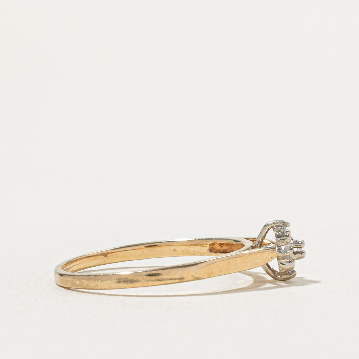 10k Diamond Floral Cluster Ring | SZ 6