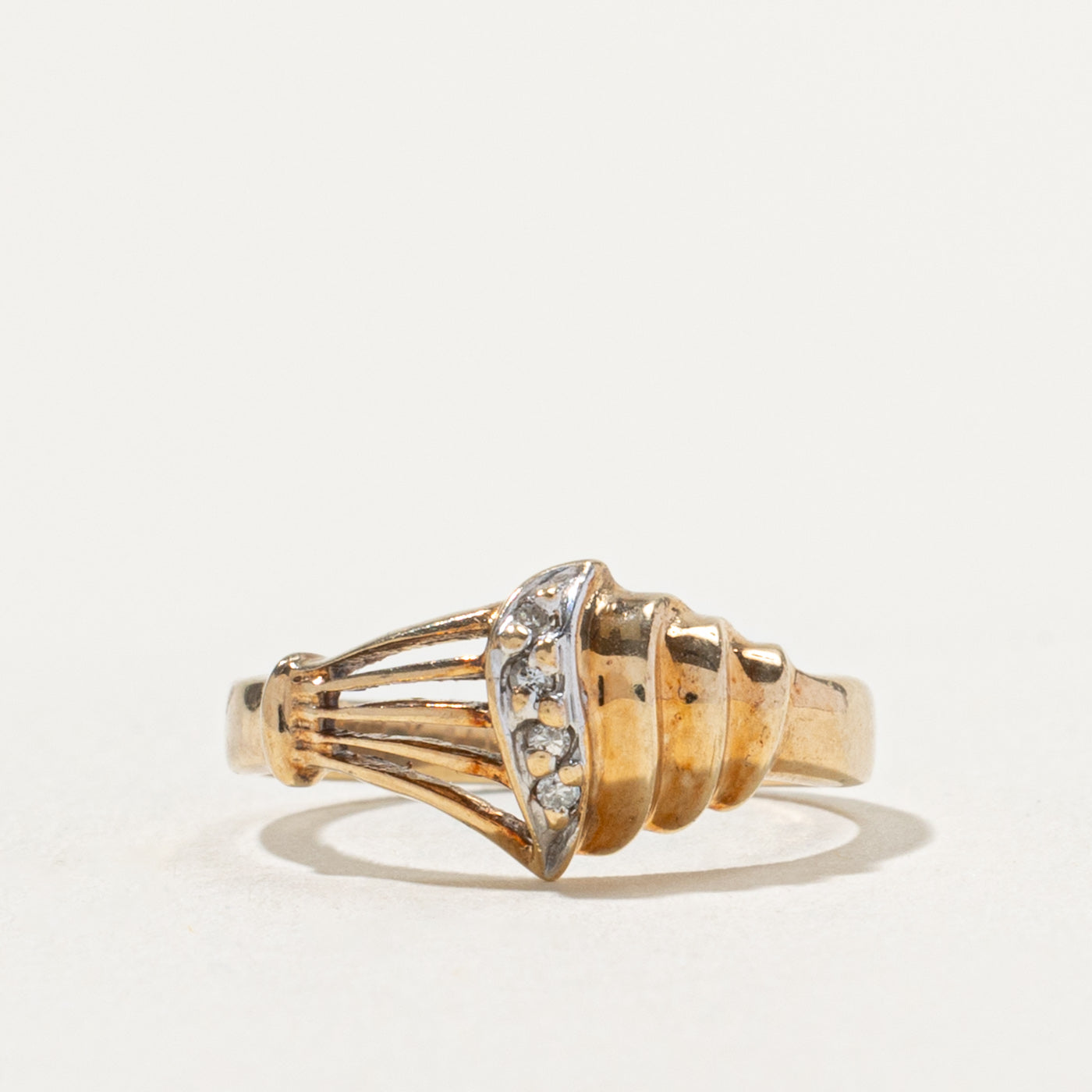 10k Diamond Grooved Croissant Ring | SZ 3.75