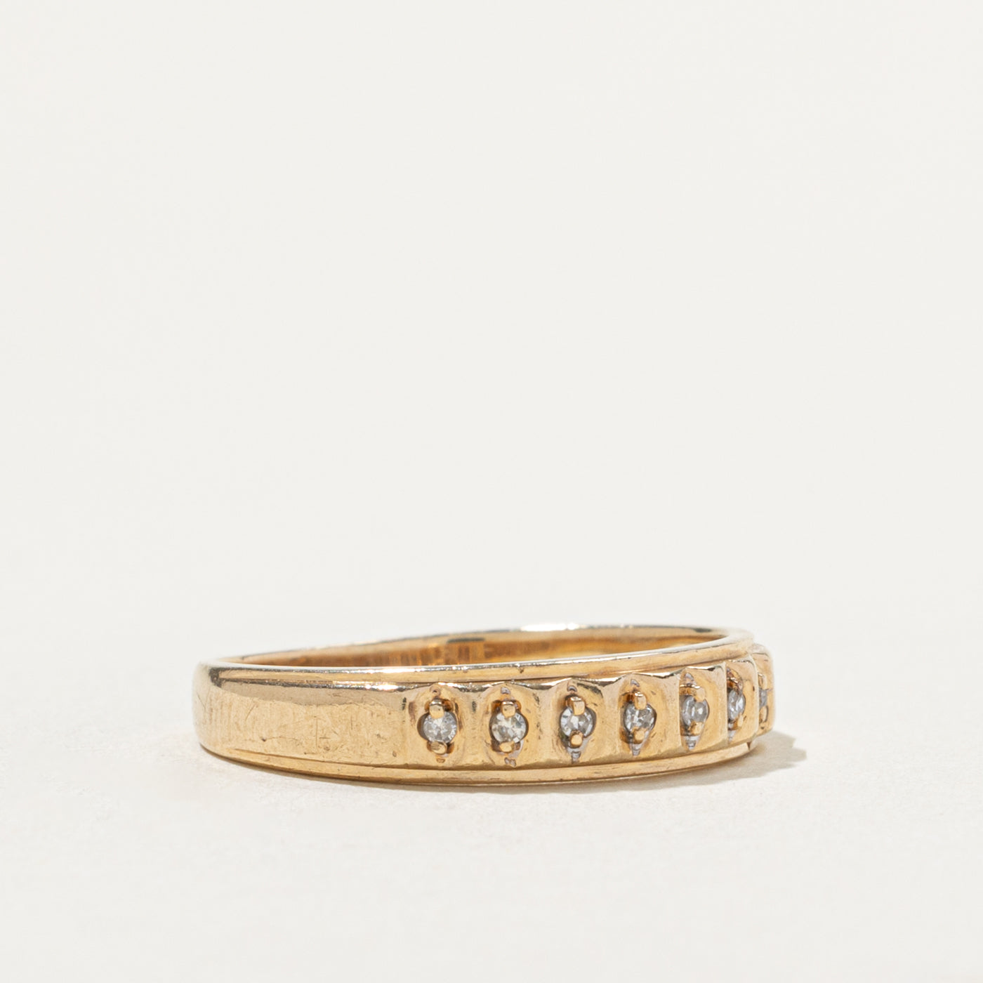 10k Seven Stone Diamond Band | SZ 8.75