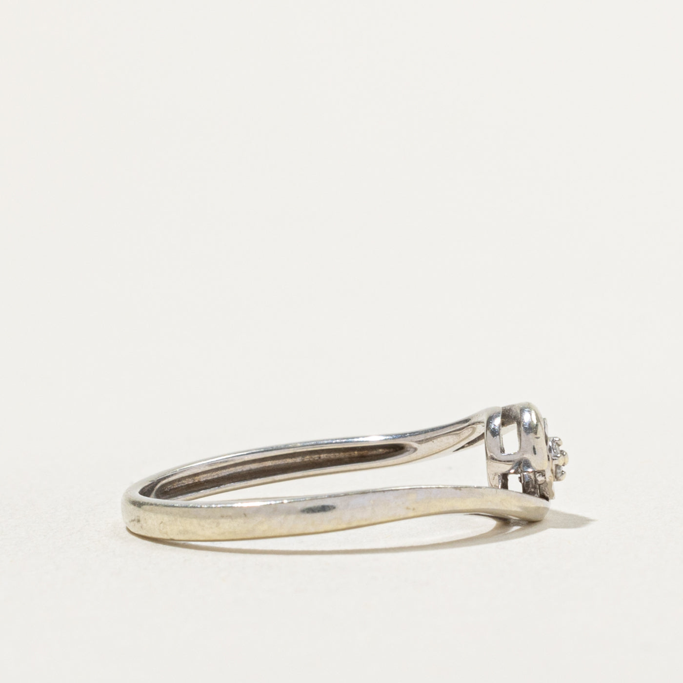 10k Illusion Set Diamond Cluster Bypass Ring | SZ 6.5