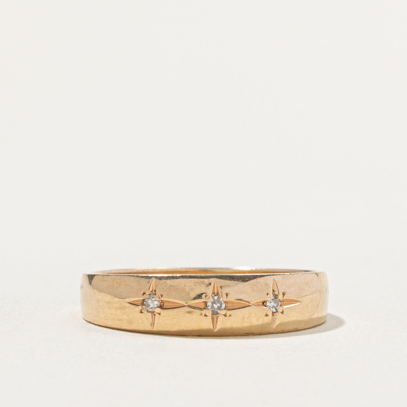 10k Three Stone Star Set Diamond Band | SZ 8