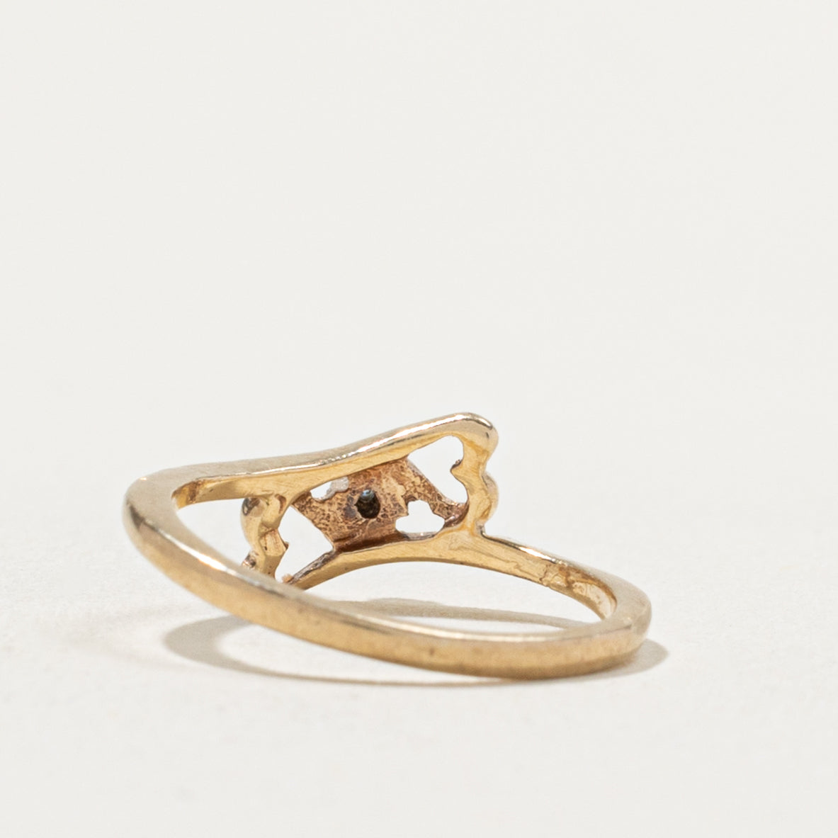 10k Diamond Heart Accented Petite Ring | SZ 3